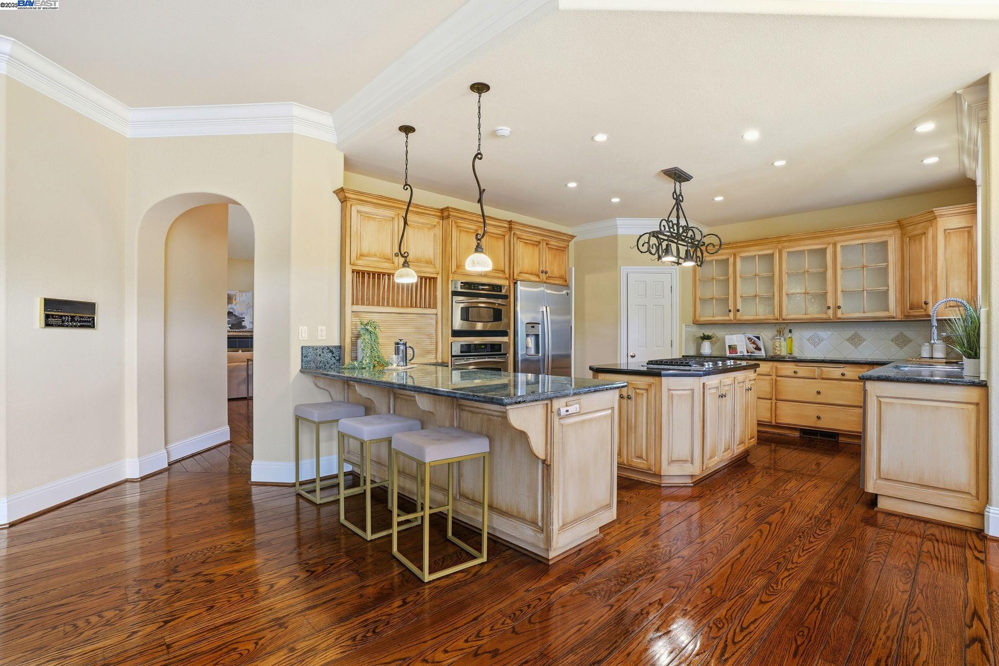 Detail Gallery Image 13 of 59 For 5045 Blackhawk Dr, Danville,  CA 94506 - 4 Beds | 3 Baths