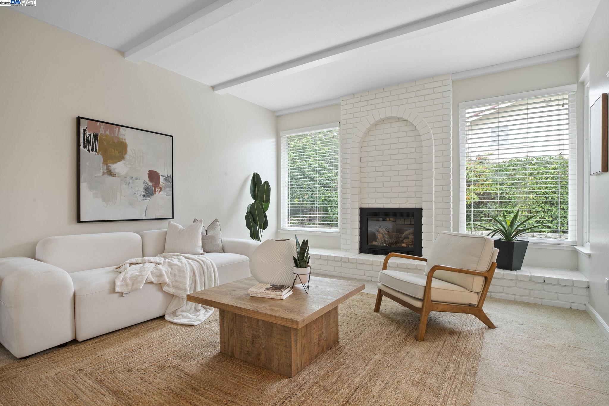 Detail Gallery Image 6 of 49 For 5093 Dorking Ct, Newark,  CA 94560 - 5 Beds | 2/1 Baths