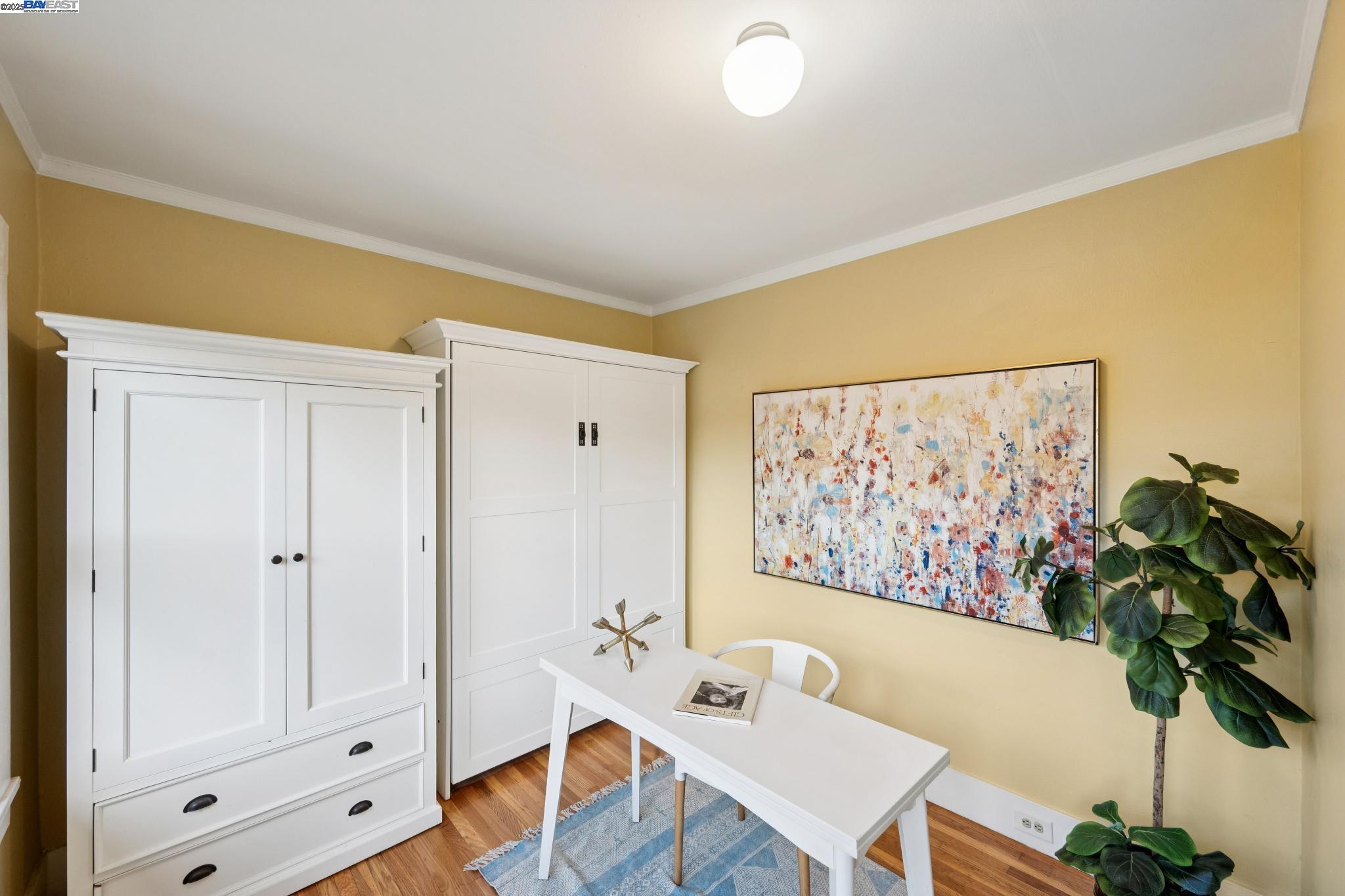 Detail Gallery Image 35 of 56 For 1542 Broadway, Alameda,  CA 94501 - 3 Beds | 1/1 Baths