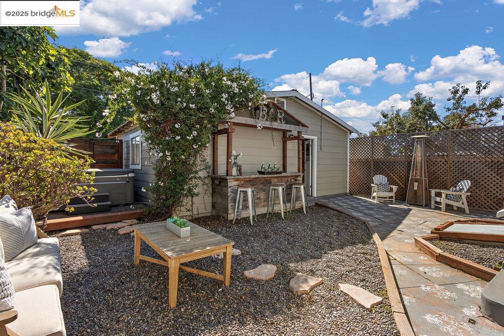 Detail Gallery Image 34 of 47 For 1342 Russell St, Berkeley,  CA 94702 - 3 Beds | 1 Baths