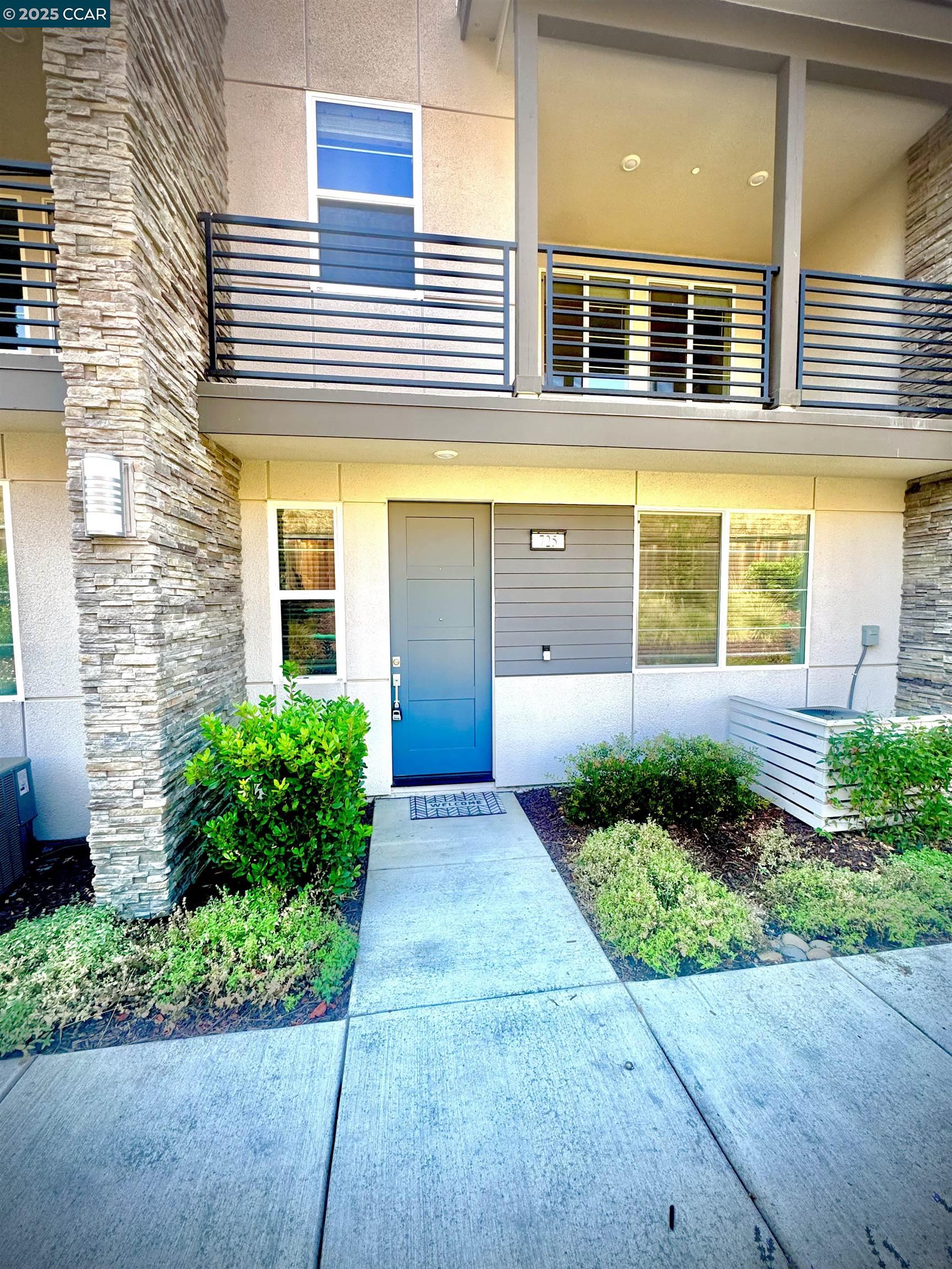 Detail Gallery Image 25 of 58 For 725 Delve Court, Hayward,  CA 94544 - 4 Beds | 3/1 Baths