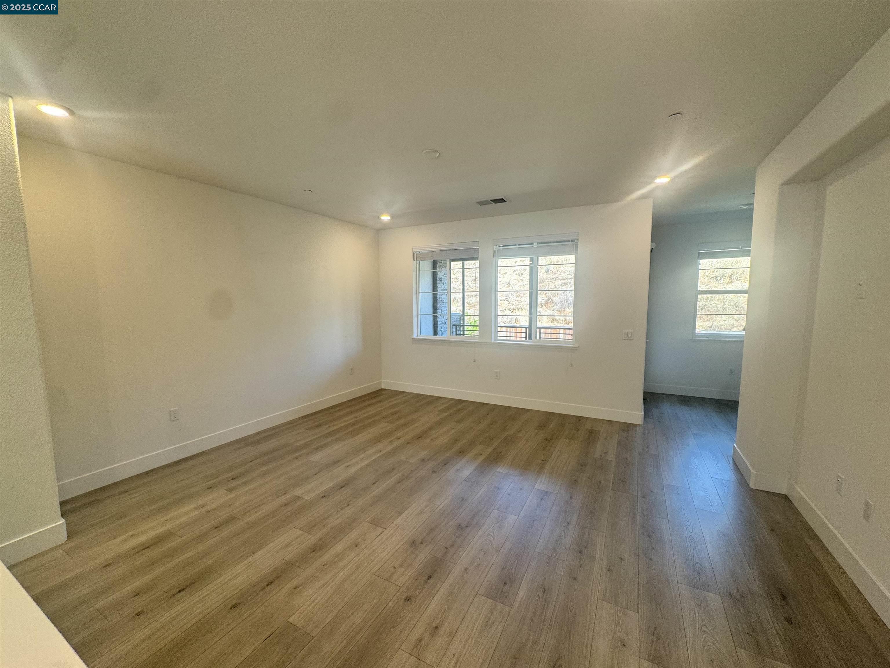 Detail Gallery Image 28 of 58 For 725 Delve Court, Hayward,  CA 94544 - 4 Beds | 3/1 Baths