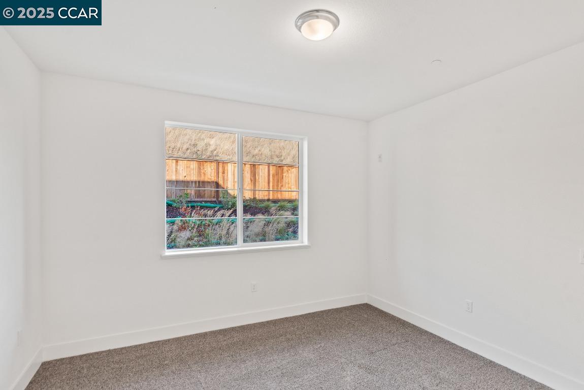 Detail Gallery Image 4 of 58 For 725 Delve Court, Hayward,  CA 94544 - 4 Beds | 3/1 Baths