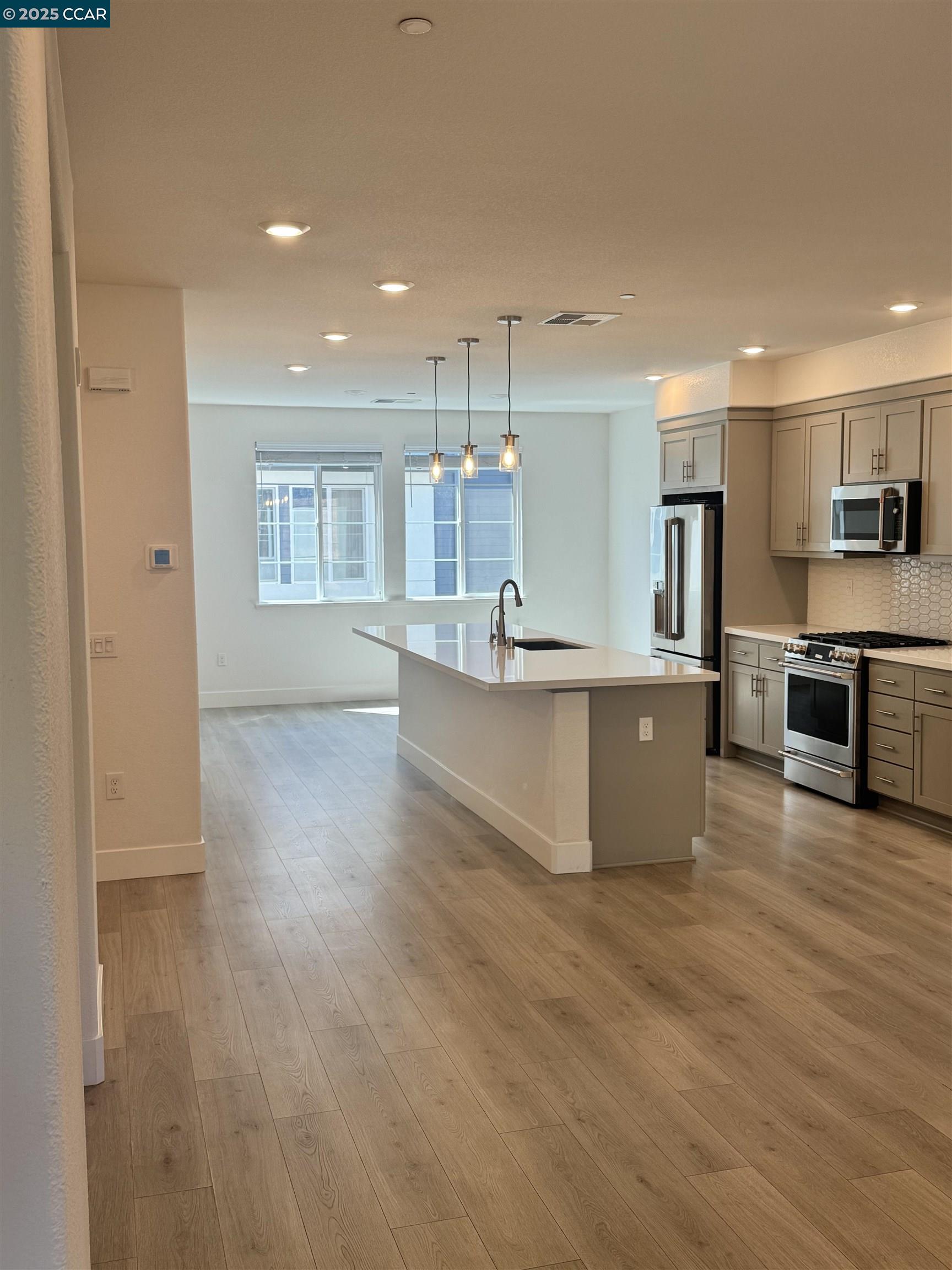 Detail Gallery Image 34 of 58 For 725 Delve Court, Hayward,  CA 94544 - 4 Beds | 3/1 Baths