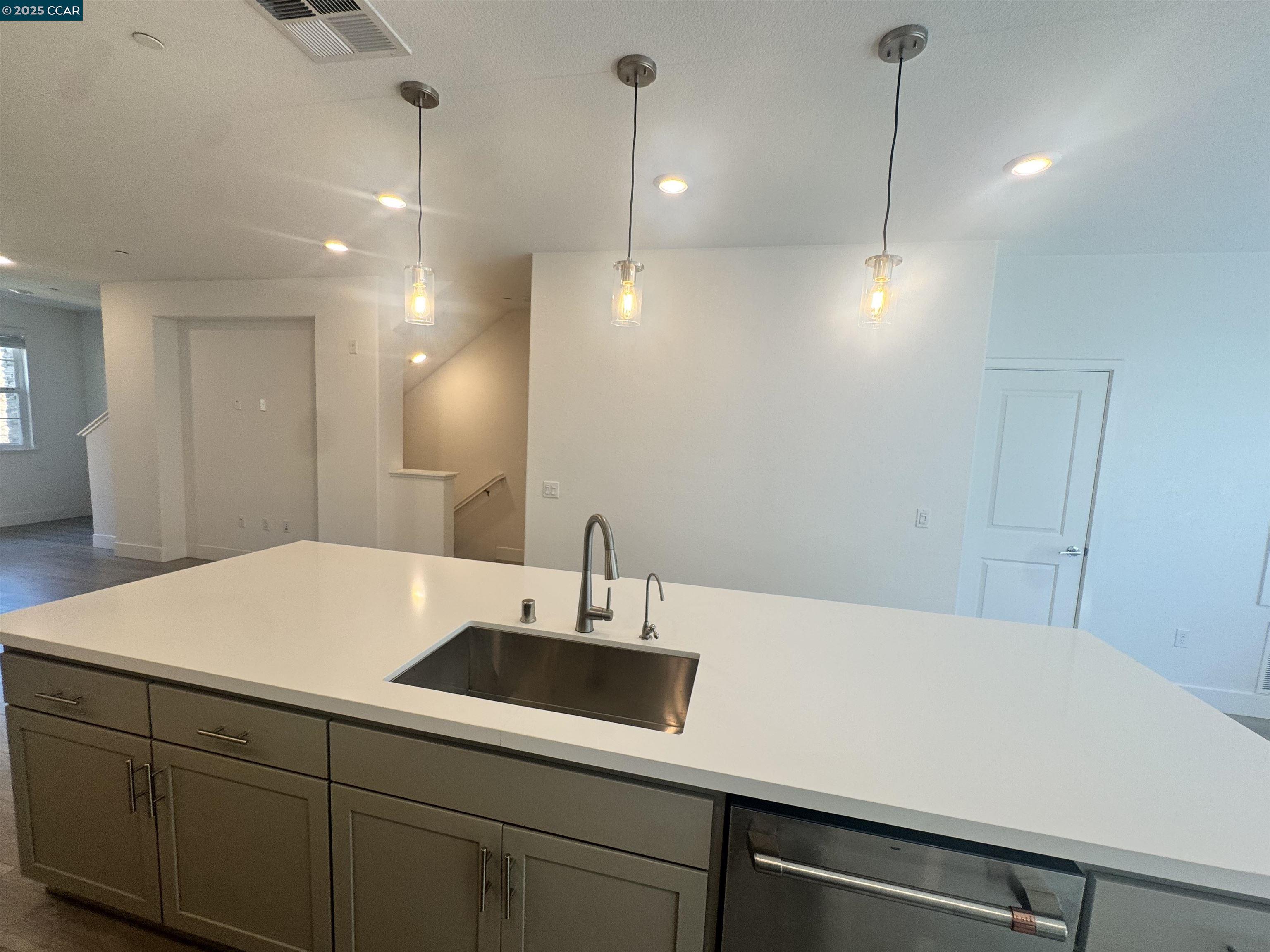 Detail Gallery Image 44 of 58 For 725 Delve Court, Hayward,  CA 94544 - 4 Beds | 3/1 Baths