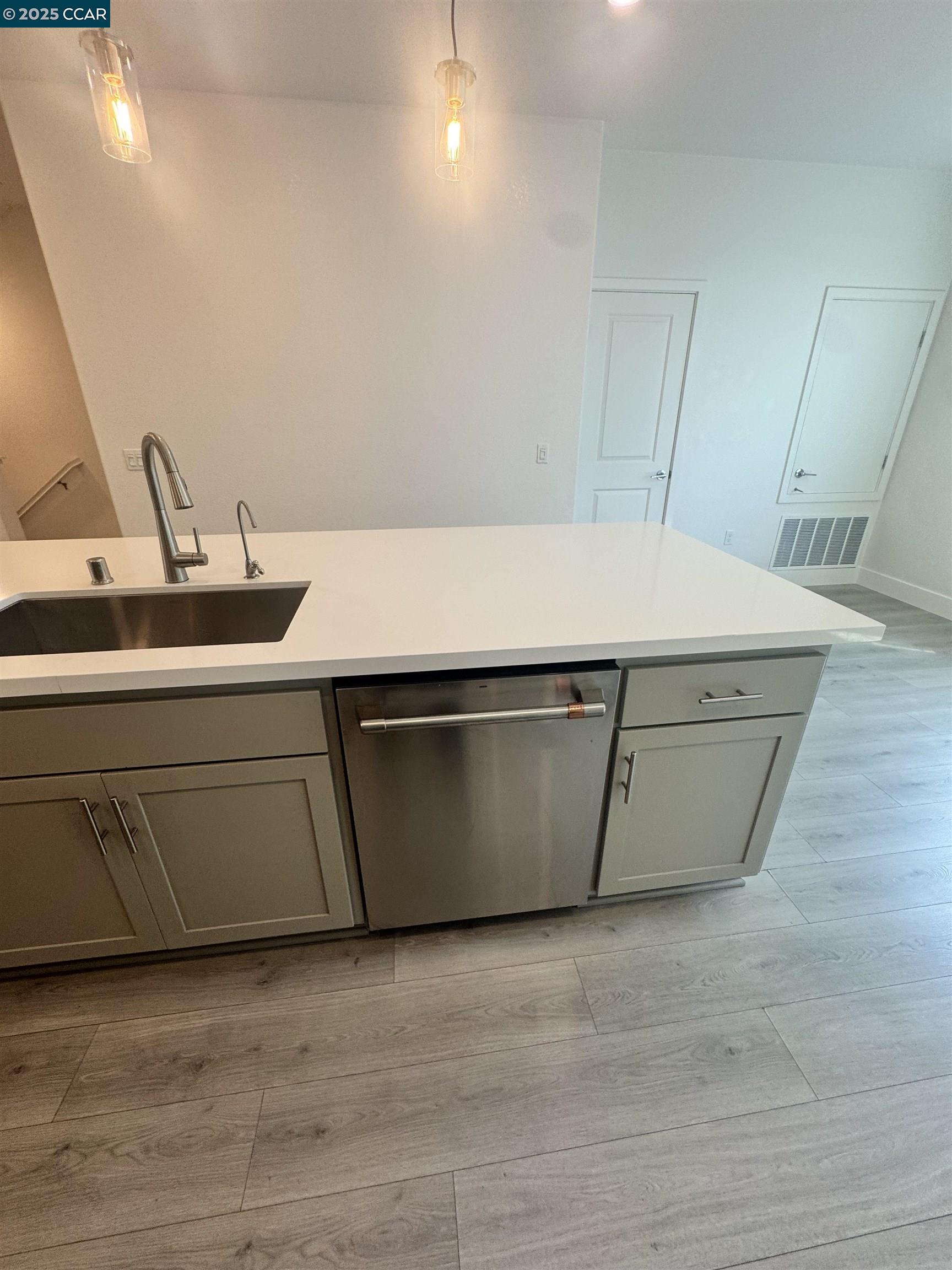 Detail Gallery Image 45 of 58 For 725 Delve Court, Hayward,  CA 94544 - 4 Beds | 3/1 Baths