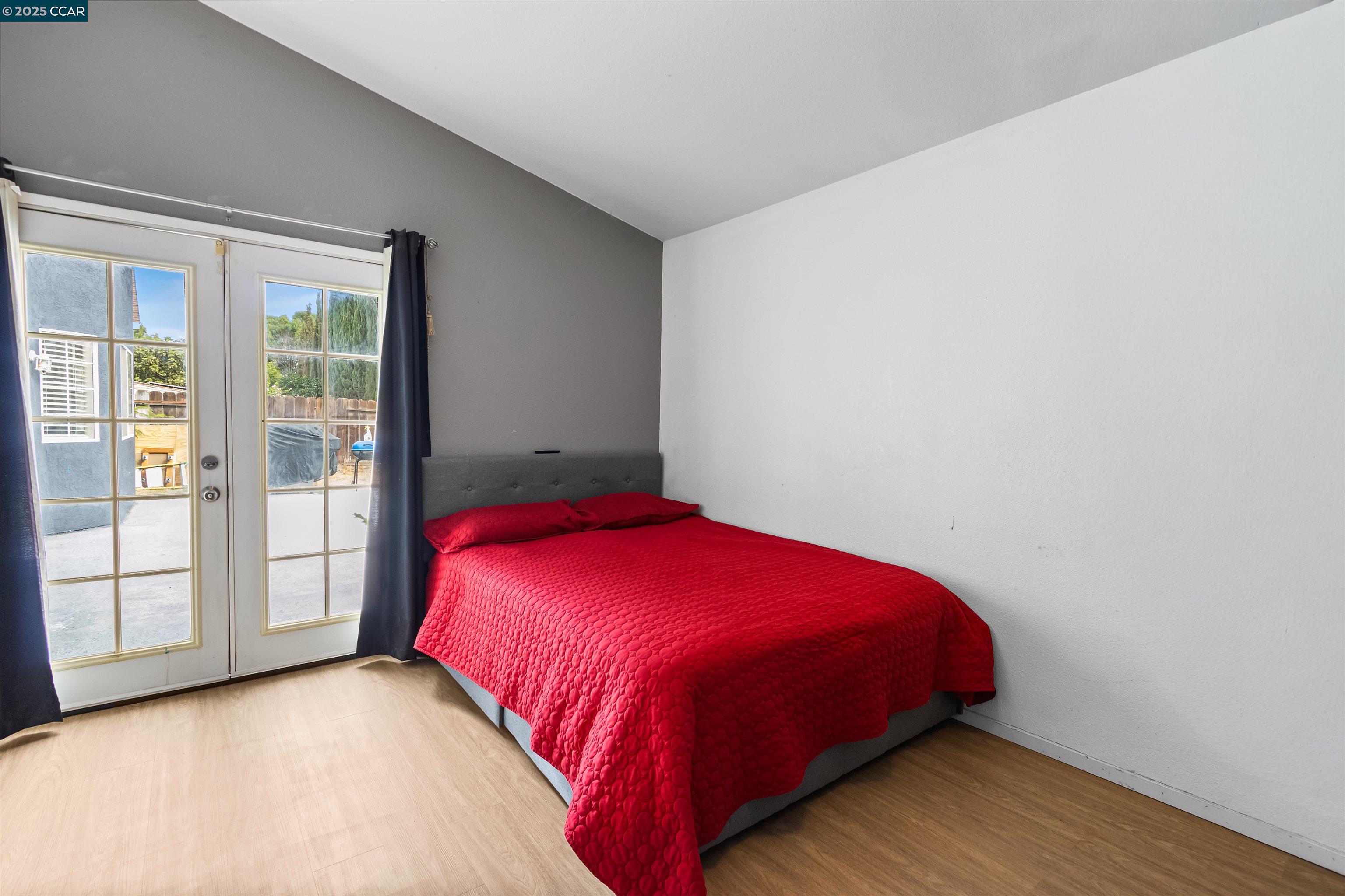 Detail Gallery Image 13 of 17 For 947 Burlwood Ct, Los Banos,  CA 93635 - 4 Beds | 3 Baths