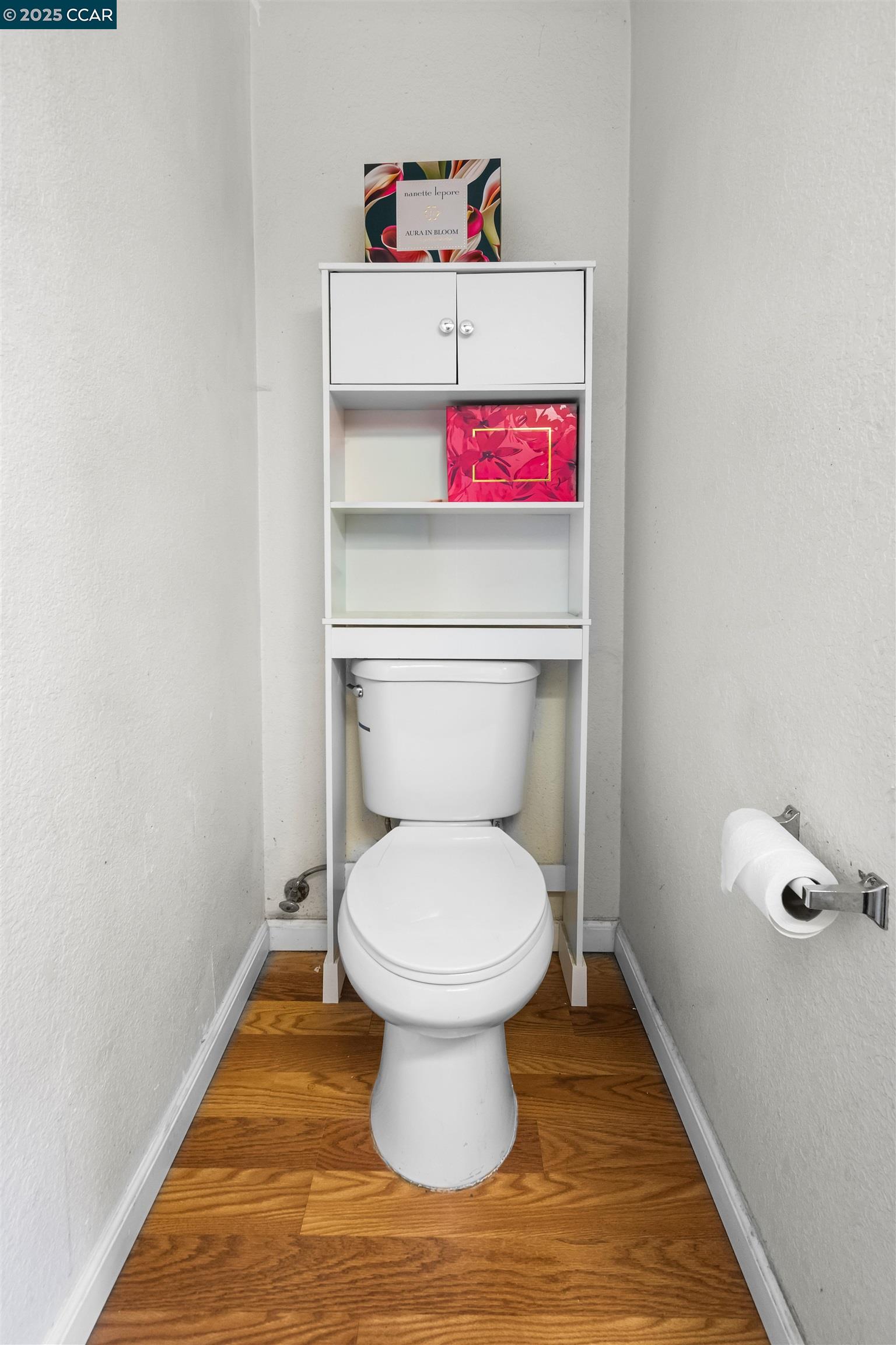 Detail Gallery Image 14 of 17 For 947 Burlwood Ct, Los Banos,  CA 93635 - 4 Beds | 3 Baths