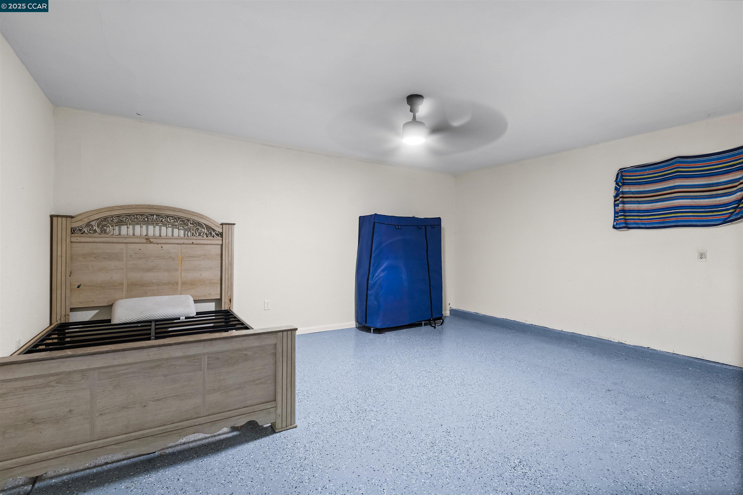 Detail Gallery Image 9 of 17 For 947 Burlwood Ct, Los Banos,  CA 93635 - 4 Beds | 3 Baths