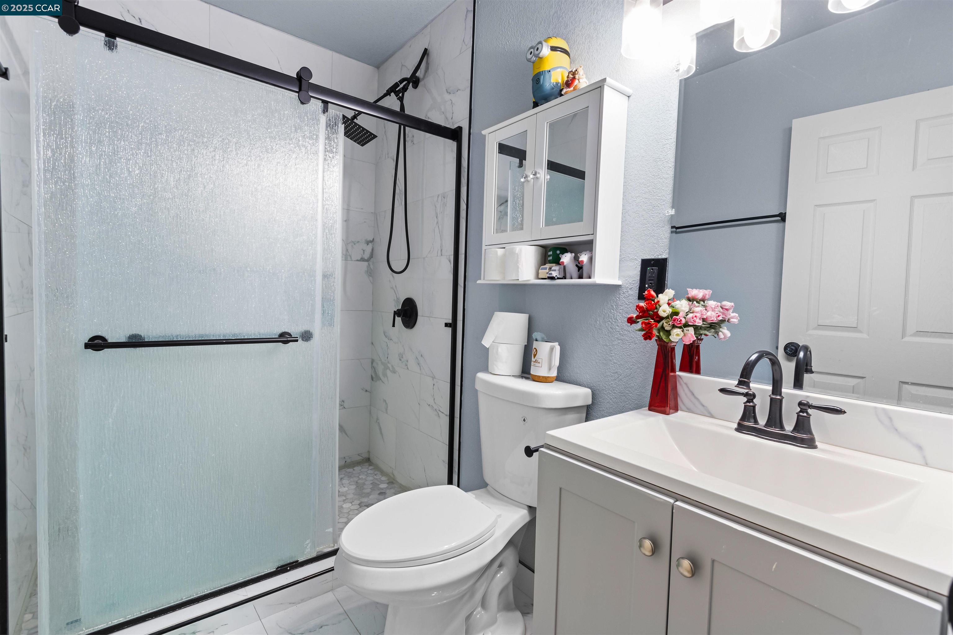 Detail Gallery Image 10 of 17 For 947 Burlwood Ct, Los Banos,  CA 93635 - 4 Beds | 3 Baths