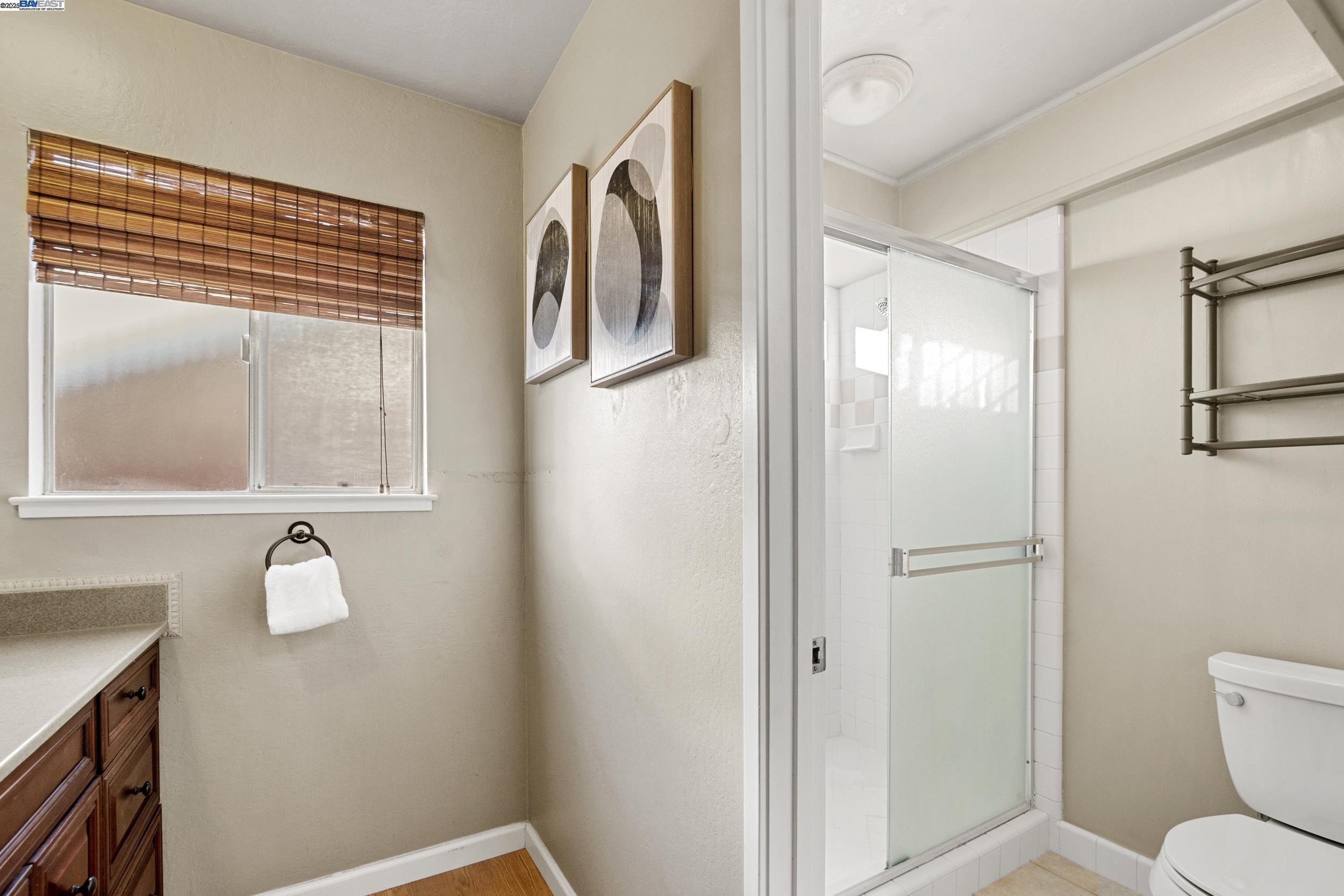 Detail Gallery Image 16 of 54 For 628 Lido Dr, Livermore,  CA 94550 - 4 Beds | 2/1 Baths