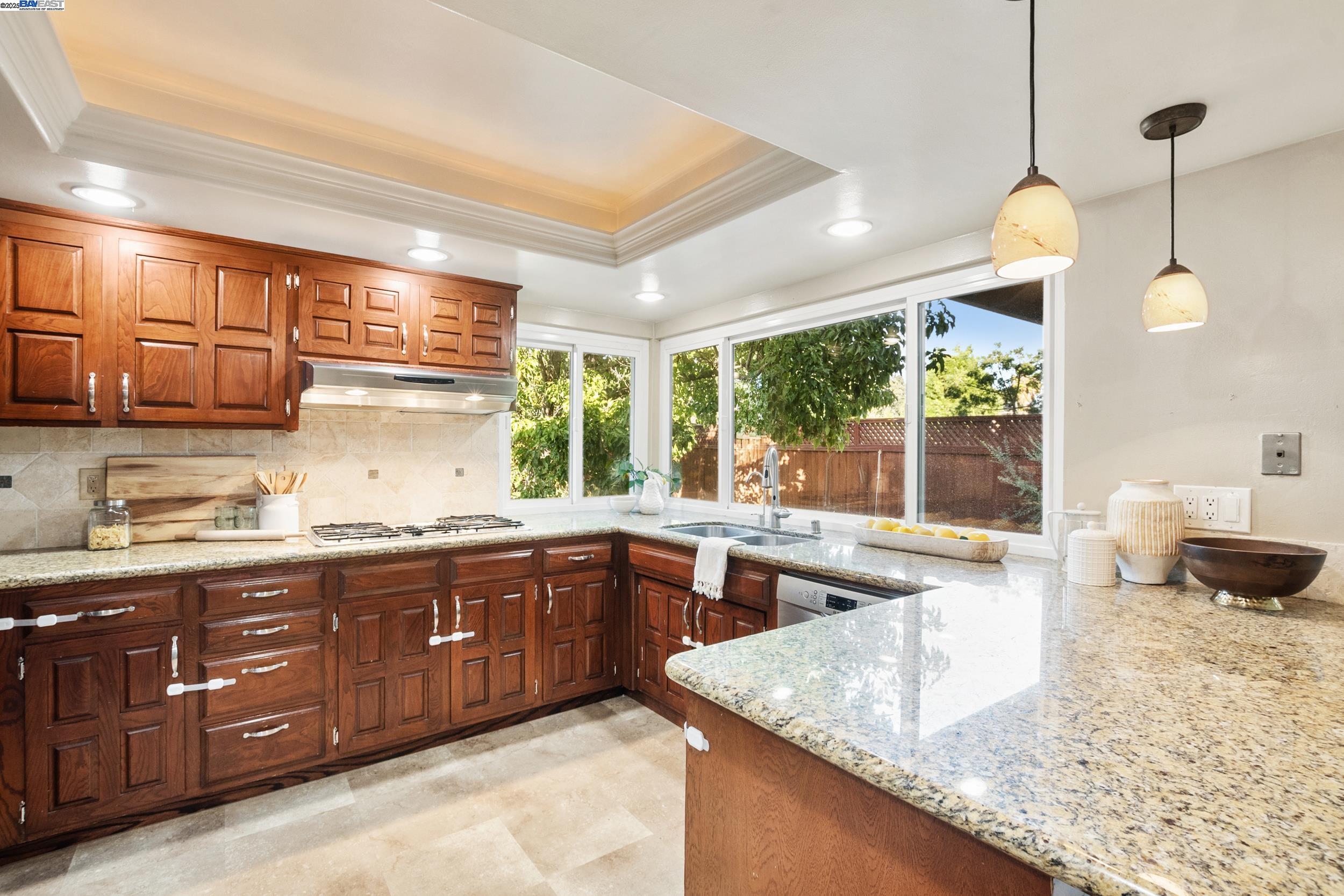 Detail Gallery Image 25 of 54 For 628 Lido Dr, Livermore,  CA 94550 - 4 Beds | 2/1 Baths