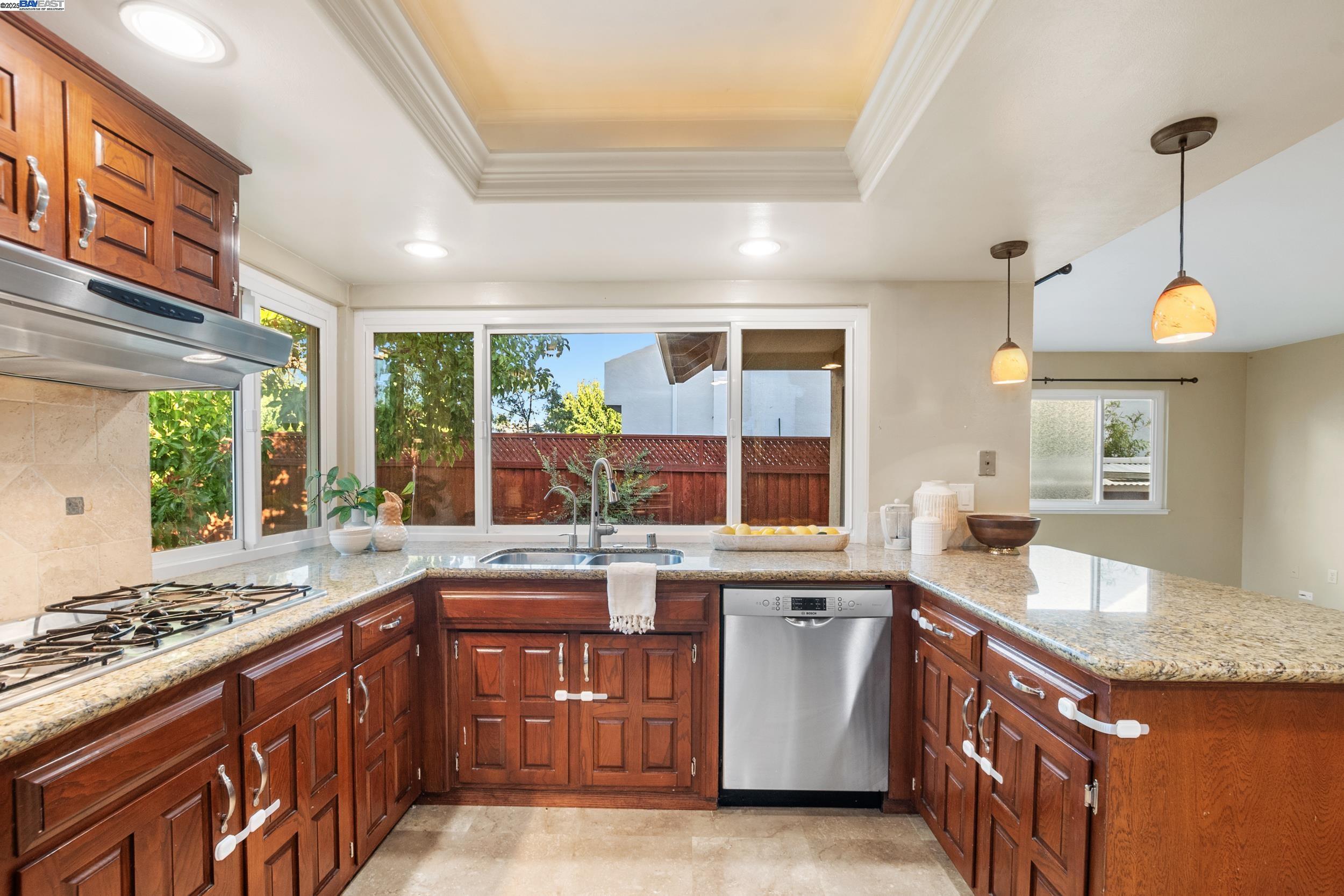 Detail Gallery Image 26 of 54 For 628 Lido Dr, Livermore,  CA 94550 - 4 Beds | 2/1 Baths