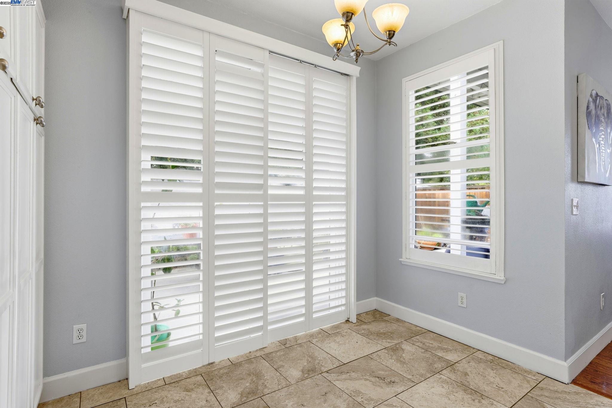 Detail Gallery Image 13 of 54 For 2709 Almanor Dr., Tracy,  CA 95304 - 4 Beds | 2/1 Baths