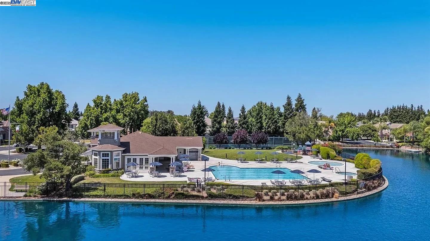 Detail Gallery Image 52 of 54 For 2709 Almanor Dr., Tracy,  CA 95304 - 4 Beds | 2/1 Baths