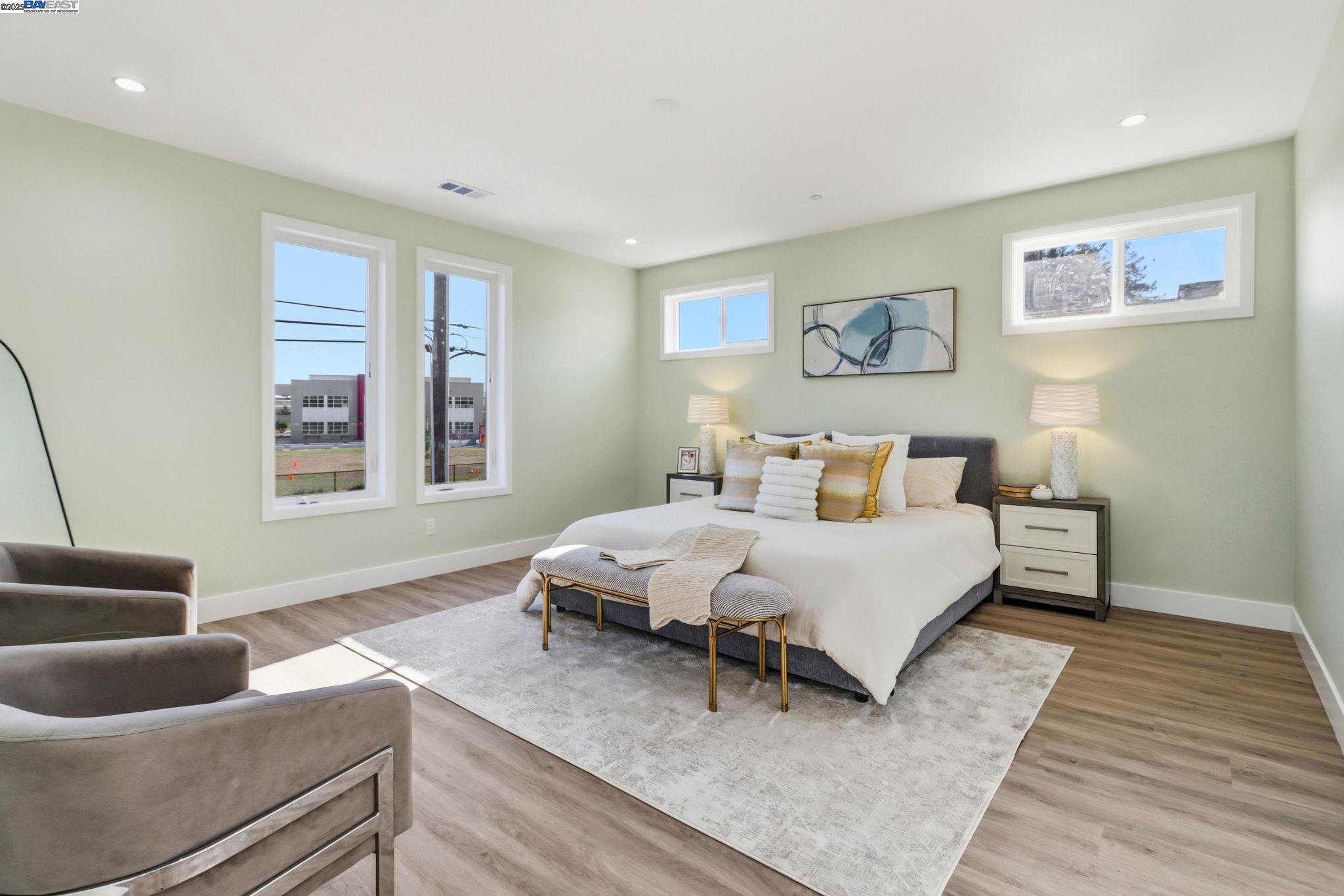 Detail Gallery Image 19 of 58 For 492 Sunset Blvd, Hayward,  CA 94541 - 5 Beds | 4/2 Baths
