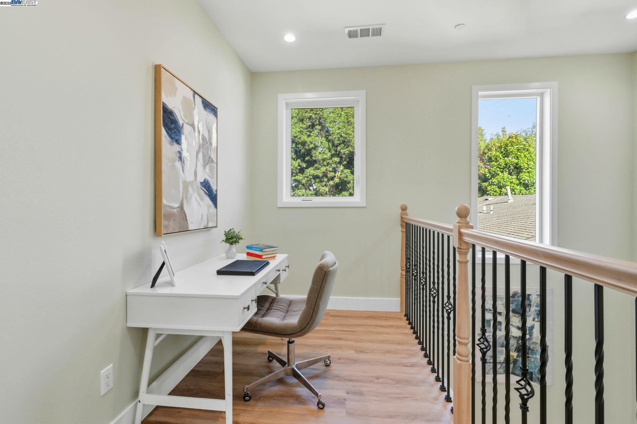 Detail Gallery Image 27 of 58 For 492 Sunset Blvd, Hayward,  CA 94541 - 5 Beds | 4/2 Baths