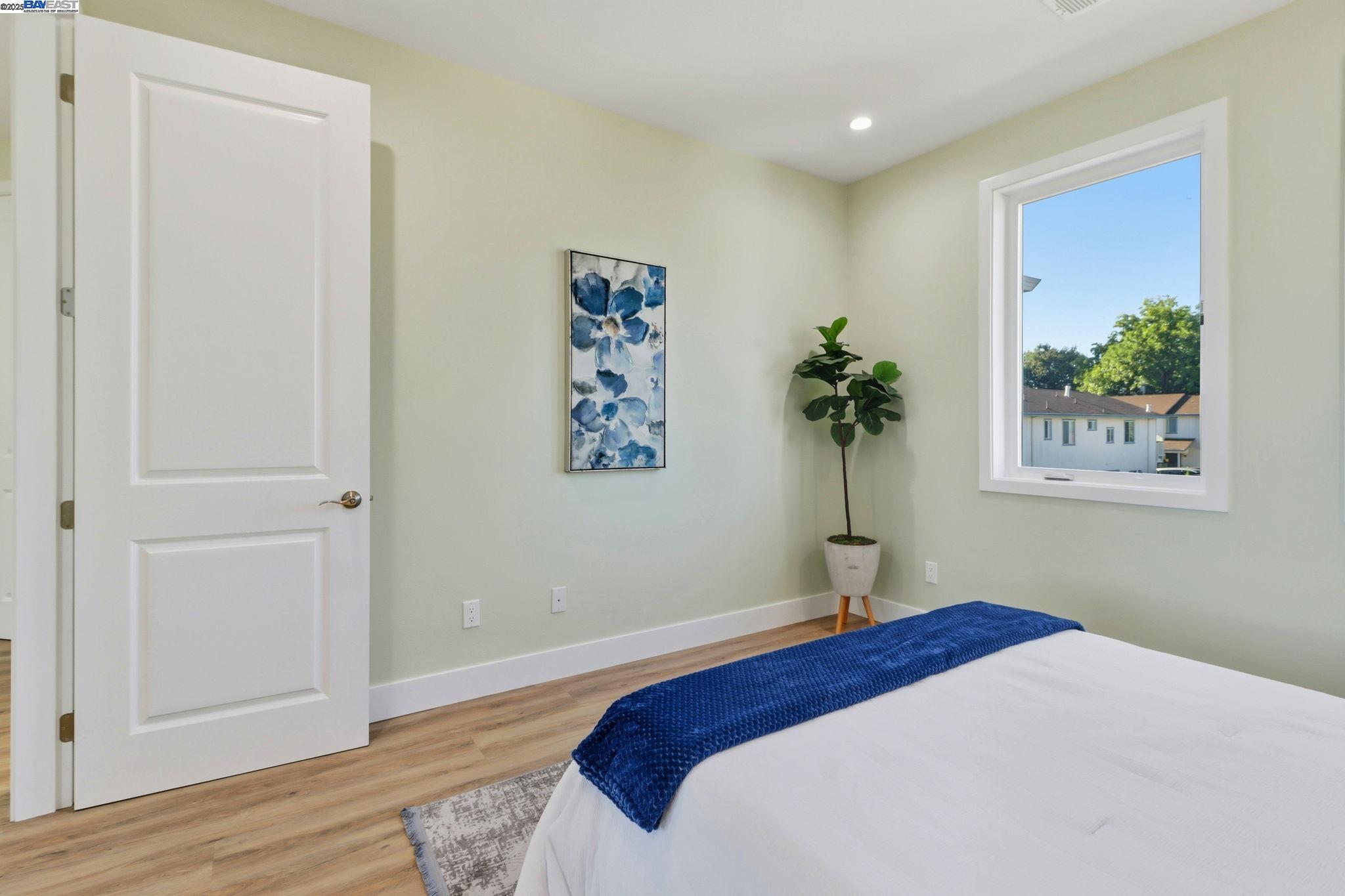 Detail Gallery Image 32 of 58 For 492 Sunset Blvd, Hayward,  CA 94541 - 5 Beds | 4/2 Baths