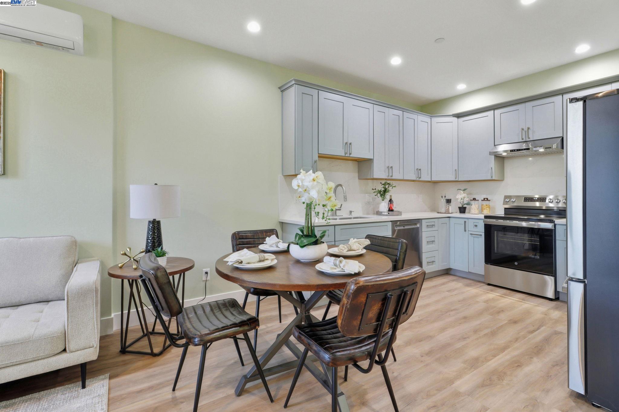 Detail Gallery Image 41 of 58 For 492 Sunset Blvd, Hayward,  CA 94541 - 5 Beds | 4/2 Baths