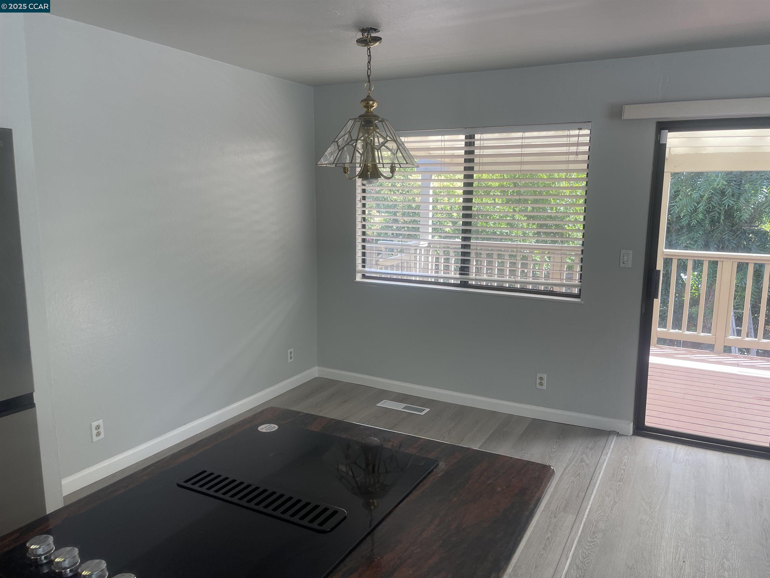 Detail Gallery Image 21 of 22 For 971 Livorna, Alamo,  CA 94507 - 4 Beds | 3 Baths