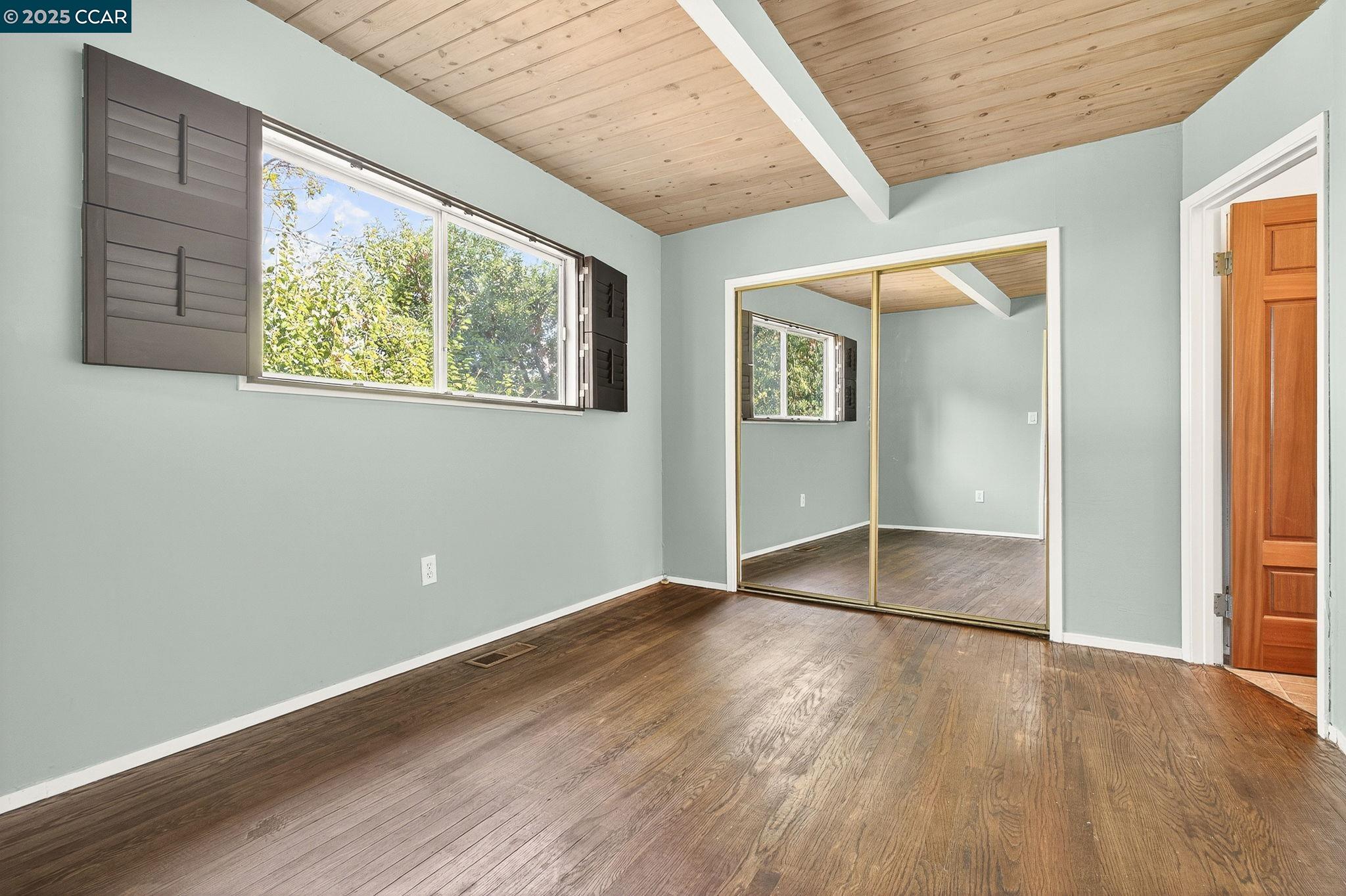Detail Gallery Image 22 of 41 For 405 Scenic Ave, San Anselmo,  CA 94960-2237 - 1 Beds | 1 Baths