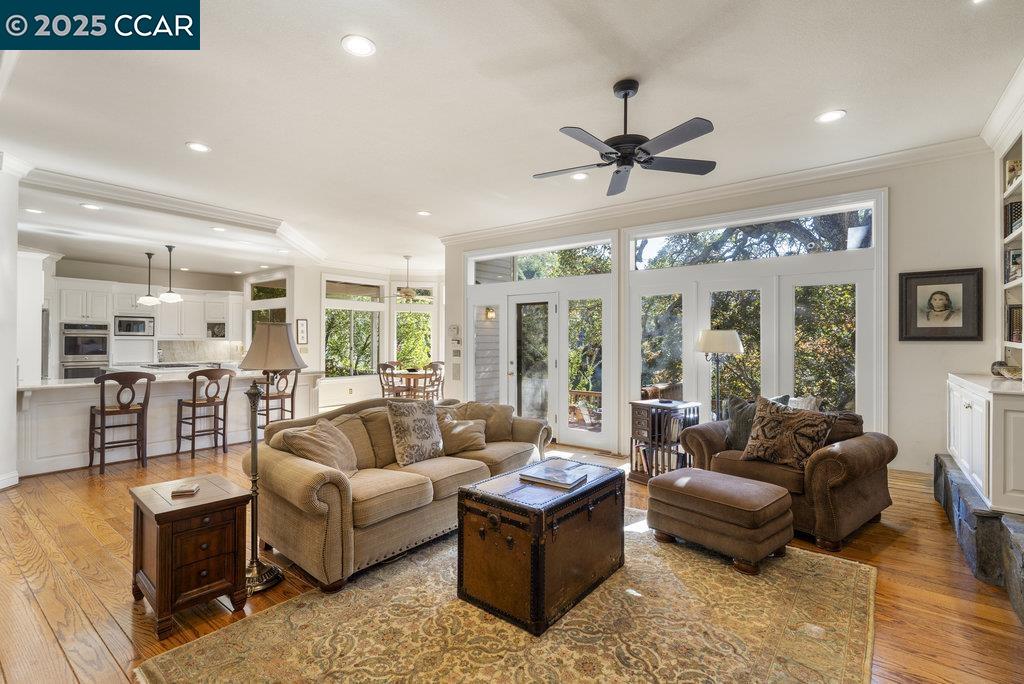 Detail Gallery Image 8 of 49 For 3109 Stonegate Dr, Alamo,  CA 94507 - 4 Beds | 4/1 Baths