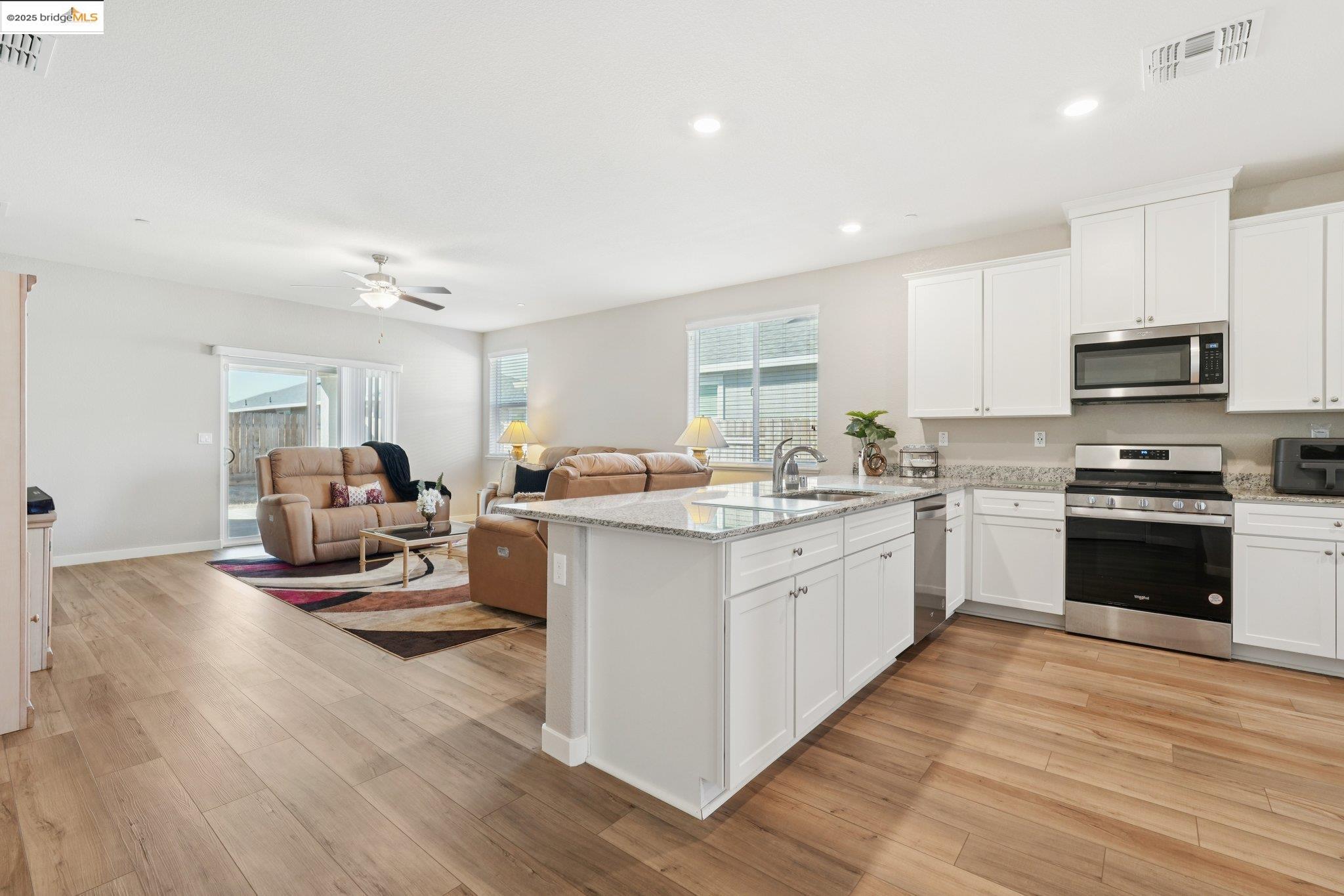 Detail Gallery Image 4 of 44 For 2119 Revival Ln, Rio Vista,  CA 94571 - 3 Beds | 2 Baths