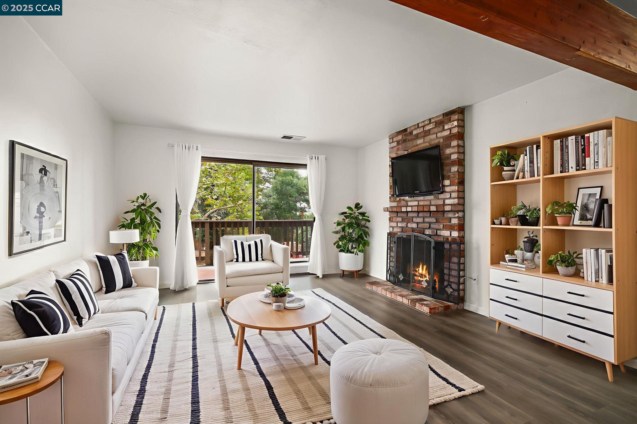 Photo #2: 41114860 Listing 