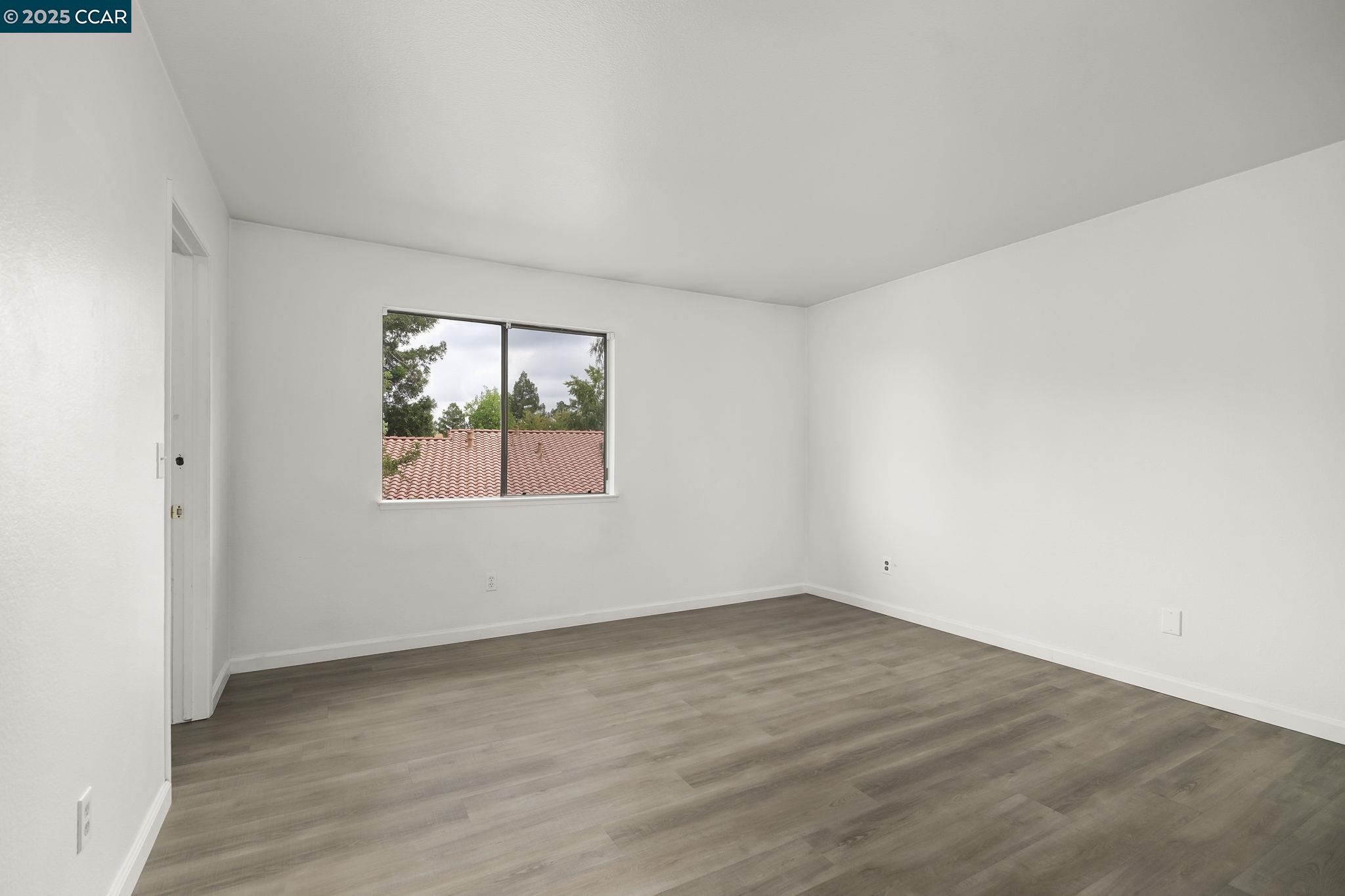 Detail Gallery Image 16 of 27 For 2055 Sierra Rd #101,  Concord,  CA 94518 - 2 Beds | 1/1 Baths