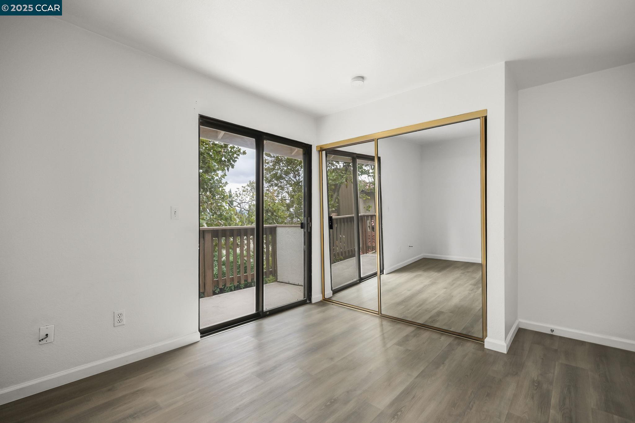 Detail Gallery Image 21 of 27 For 2055 Sierra Rd #101,  Concord,  CA 94518 - 2 Beds | 1/1 Baths