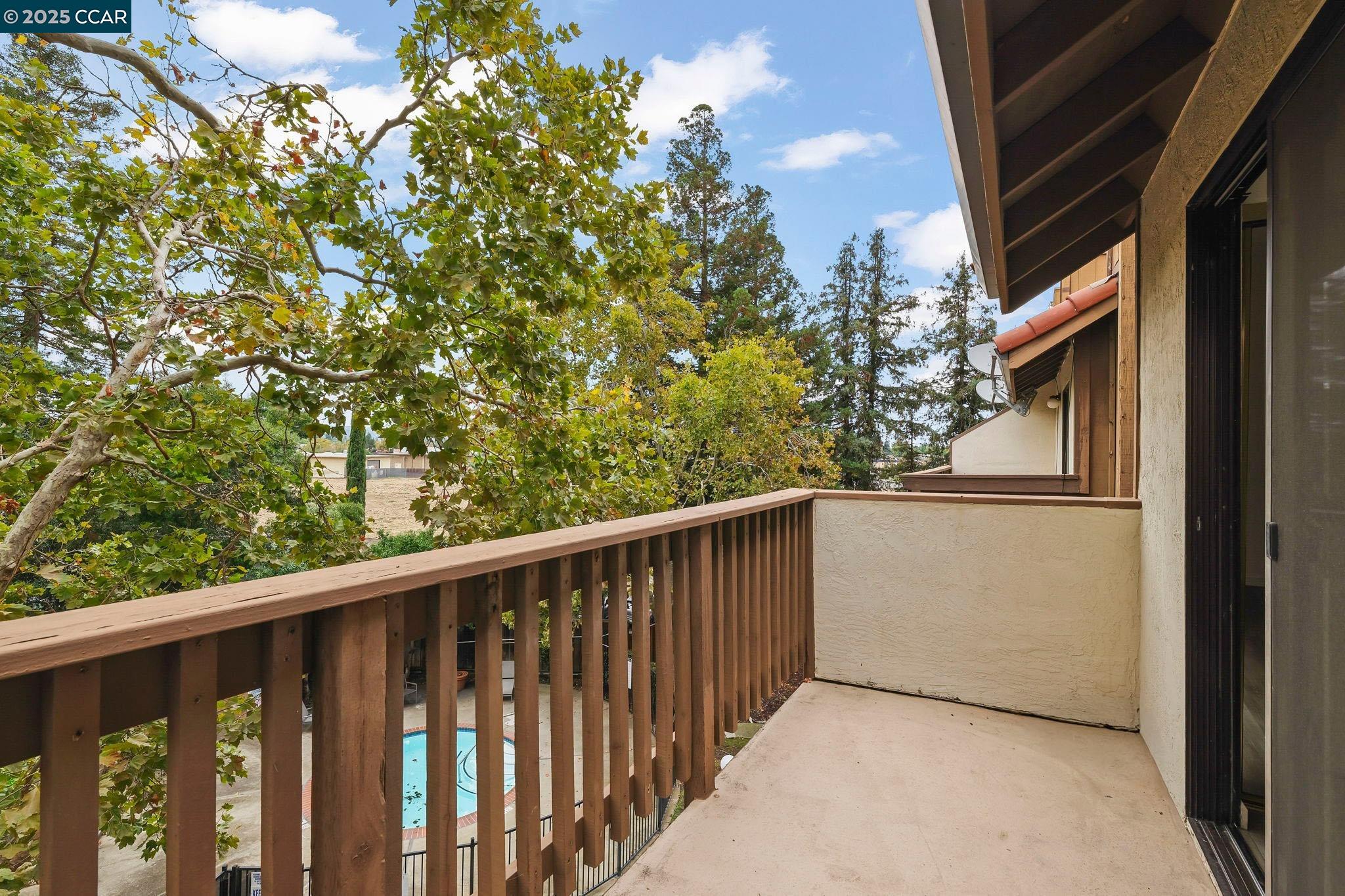 Detail Gallery Image 23 of 27 For 2055 Sierra Rd #101,  Concord,  CA 94518 - 2 Beds | 1/1 Baths