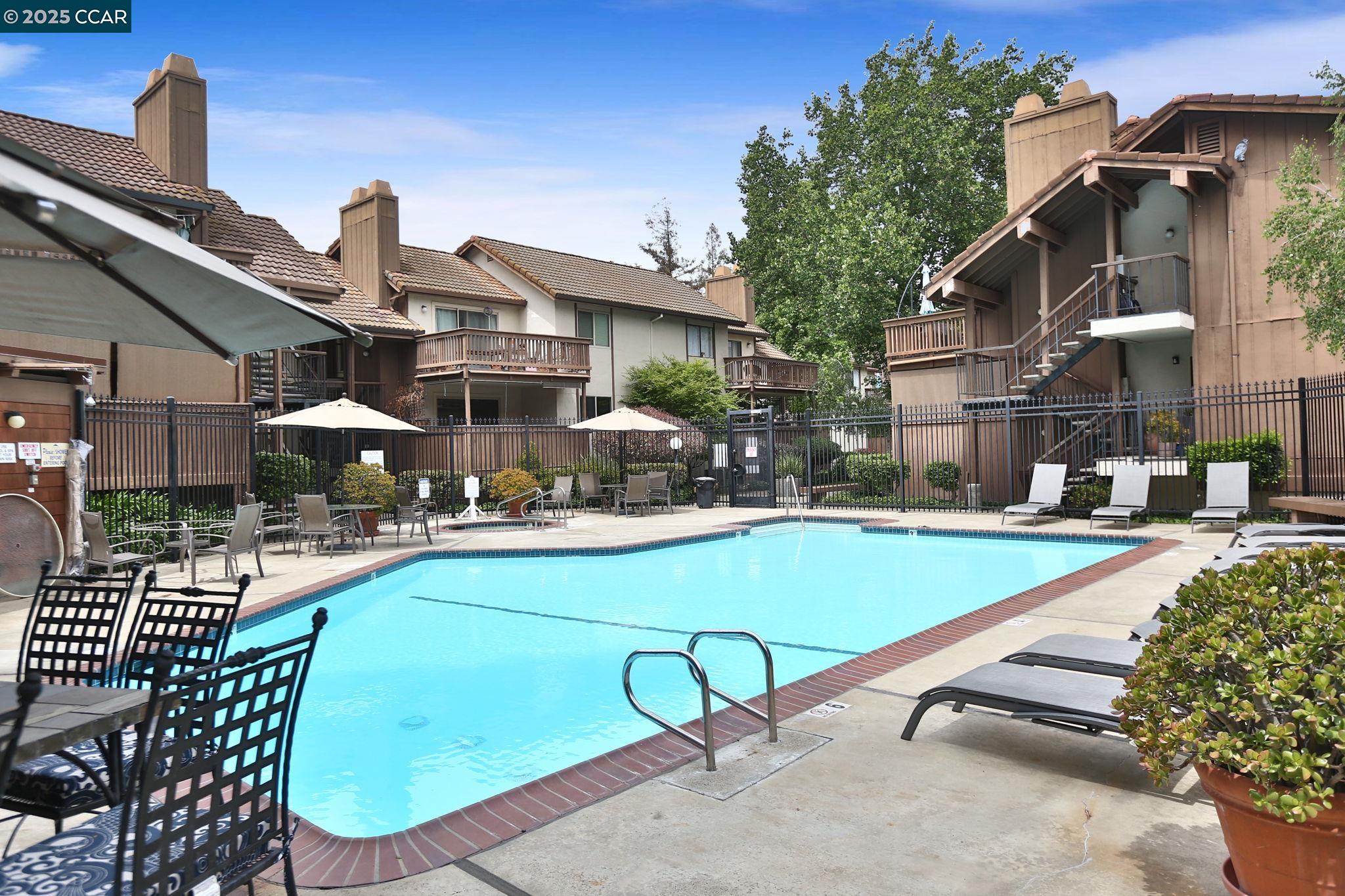 Detail Gallery Image 25 of 27 For 2055 Sierra Rd #101,  Concord,  CA 94518 - 2 Beds | 1/1 Baths