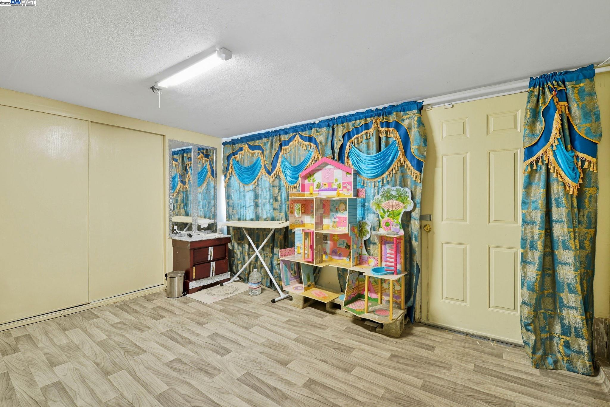 Detail Gallery Image 27 of 51 For 14539 Cedar Valley Dr, Lathrop,  CA 95330 - 3 Beds | 2 Baths