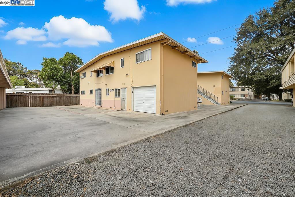 Detail Gallery Image 5 of 29 For 431 S 11th St, San Jose,  CA 95112 - – Beds | – Baths