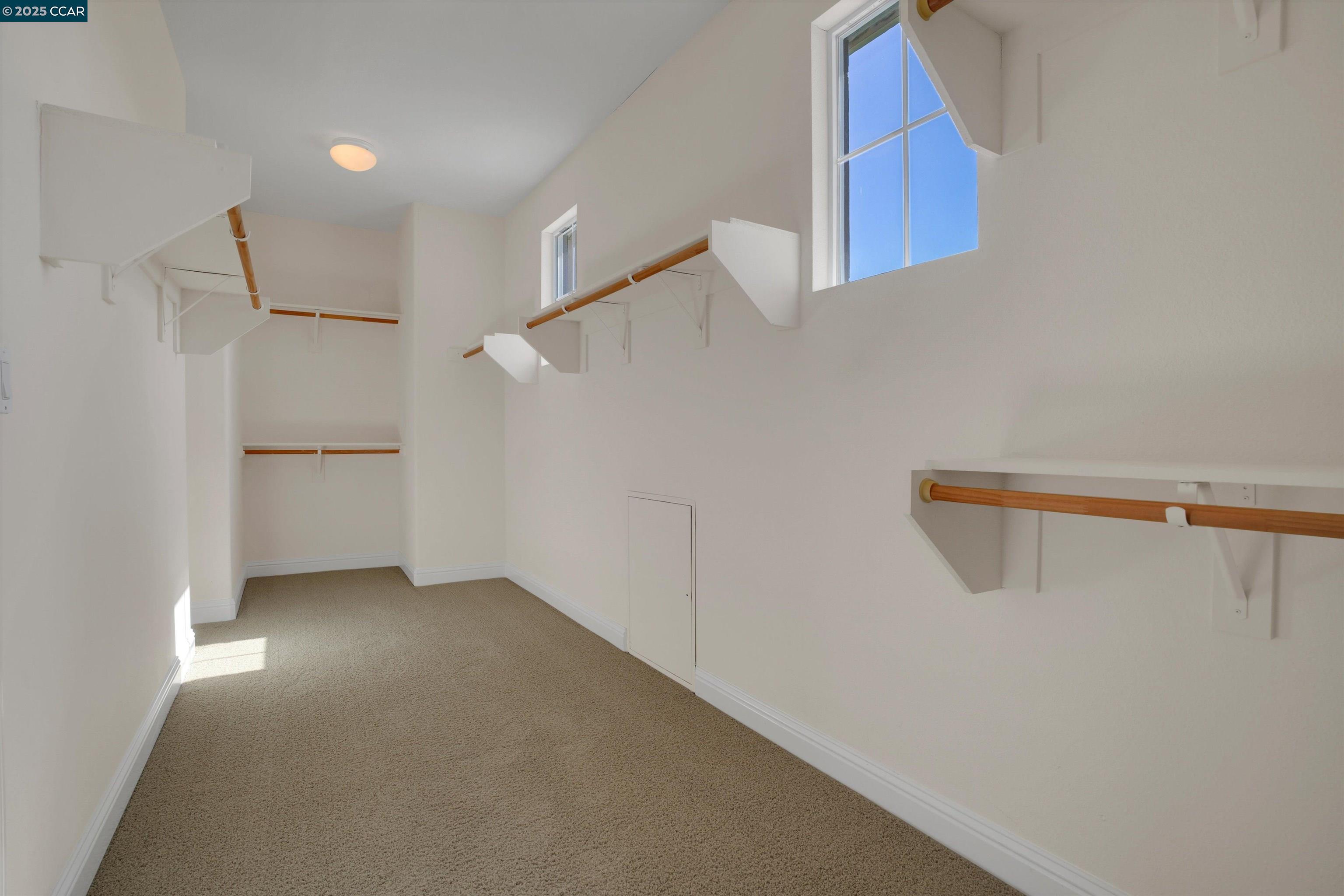 Detail Gallery Image 30 of 42 For 1411 Granite Creek Dr, Patterson,  CA 95363 - 5 Beds | 3/1 Baths