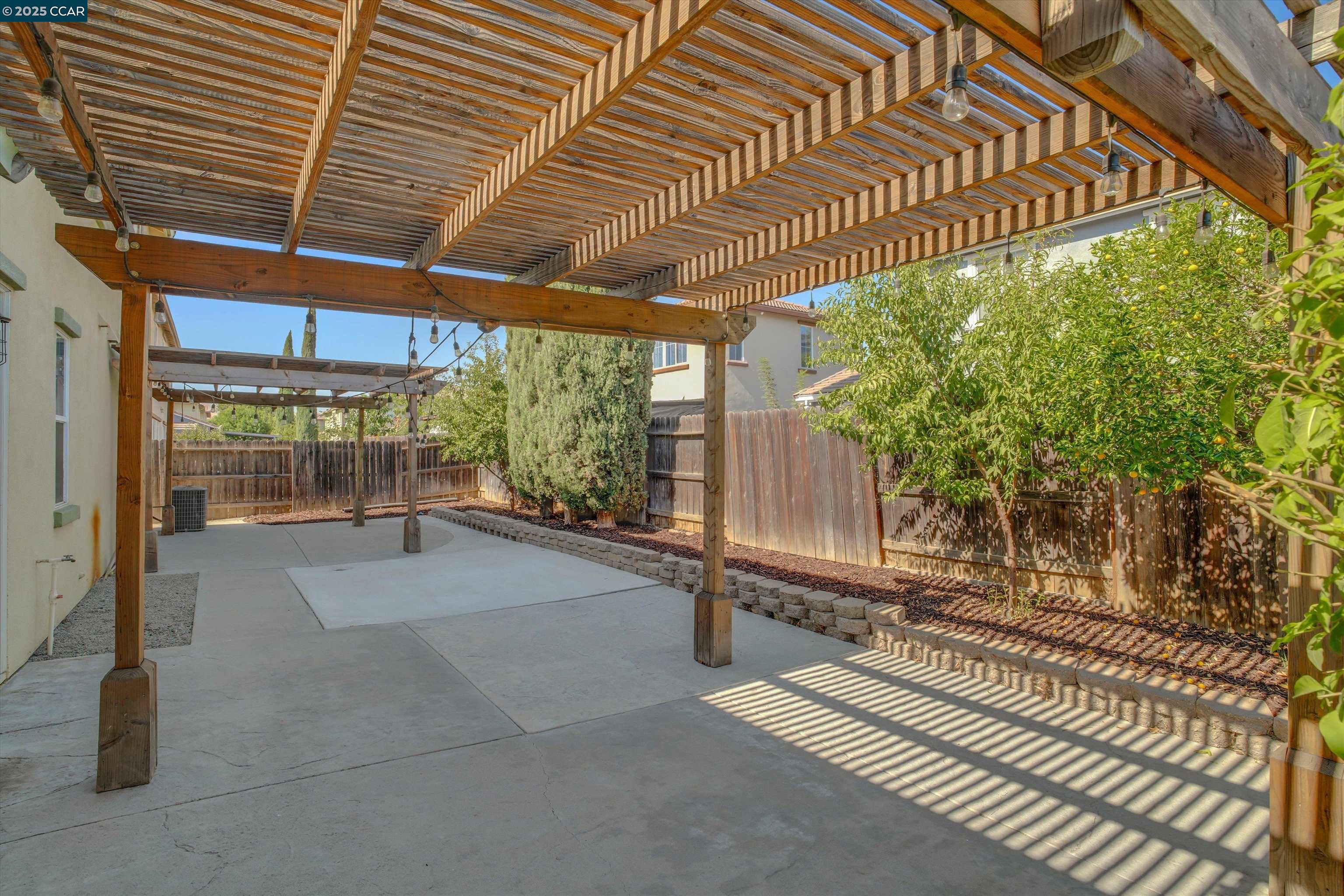 Detail Gallery Image 40 of 42 For 1411 Granite Creek Dr, Patterson,  CA 95363 - 5 Beds | 3/1 Baths