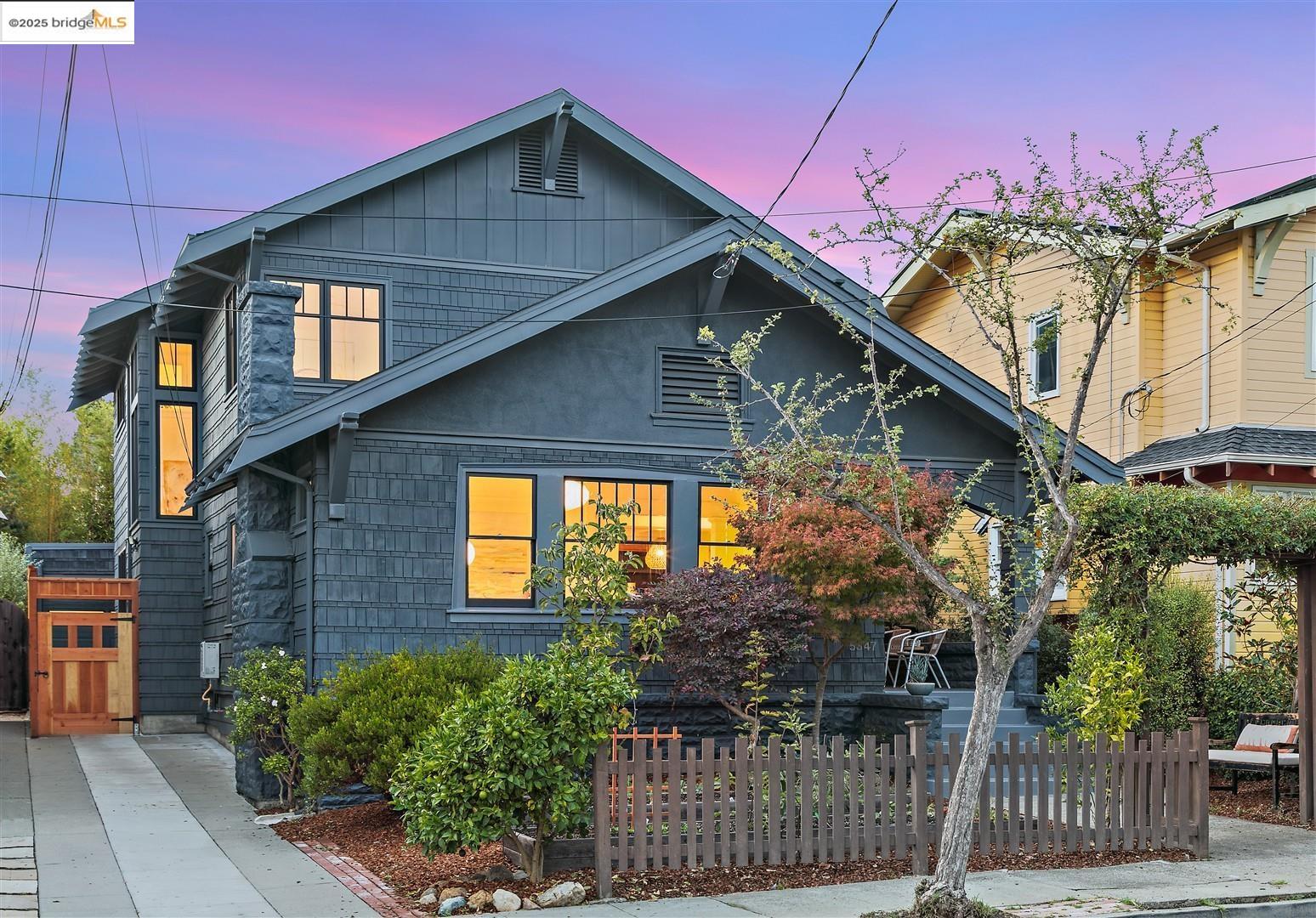 Front Image Thumbnail for EB41114877