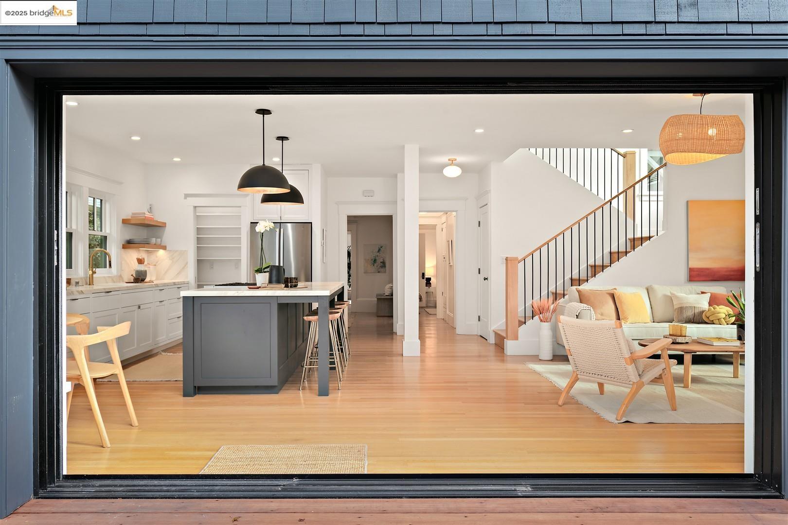 Detail Gallery Image 32 of 57 For 5347 James Ave, Oakland,  CA 94618 - 4 Beds | 3 Baths