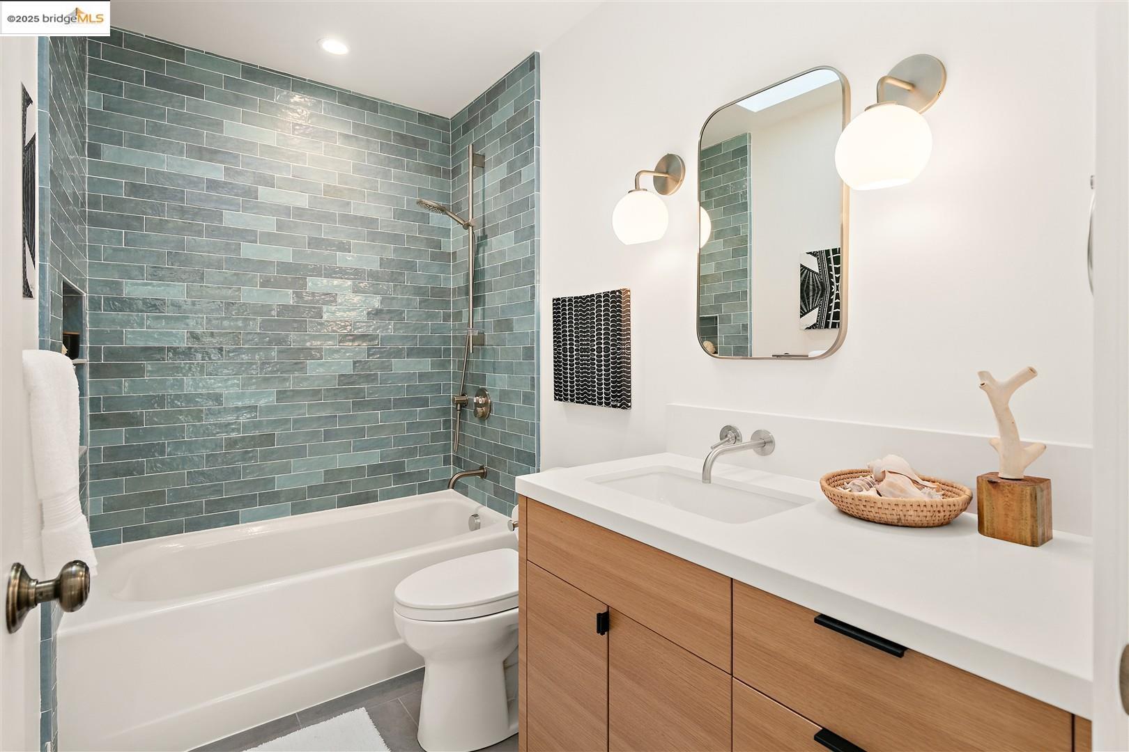 Detail Gallery Image 54 of 57 For 5347 James Ave, Oakland,  CA 94618 - 4 Beds | 3 Baths