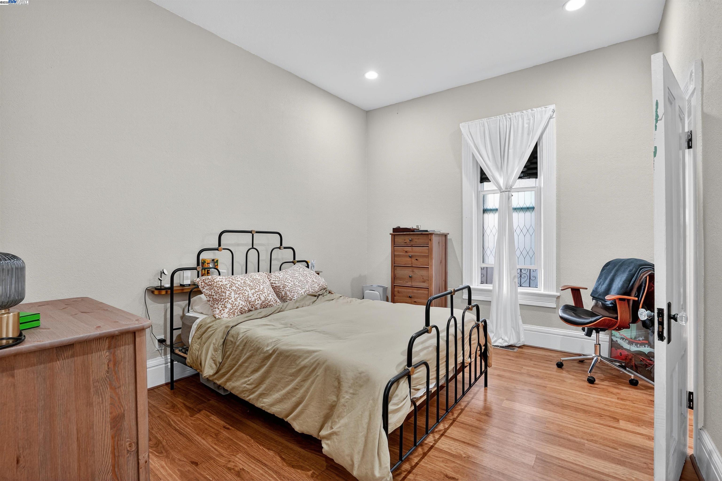 Detail Gallery Image 11 of 31 For 187 10th St, Oakland,  CA 94607 - – Beds | – Baths