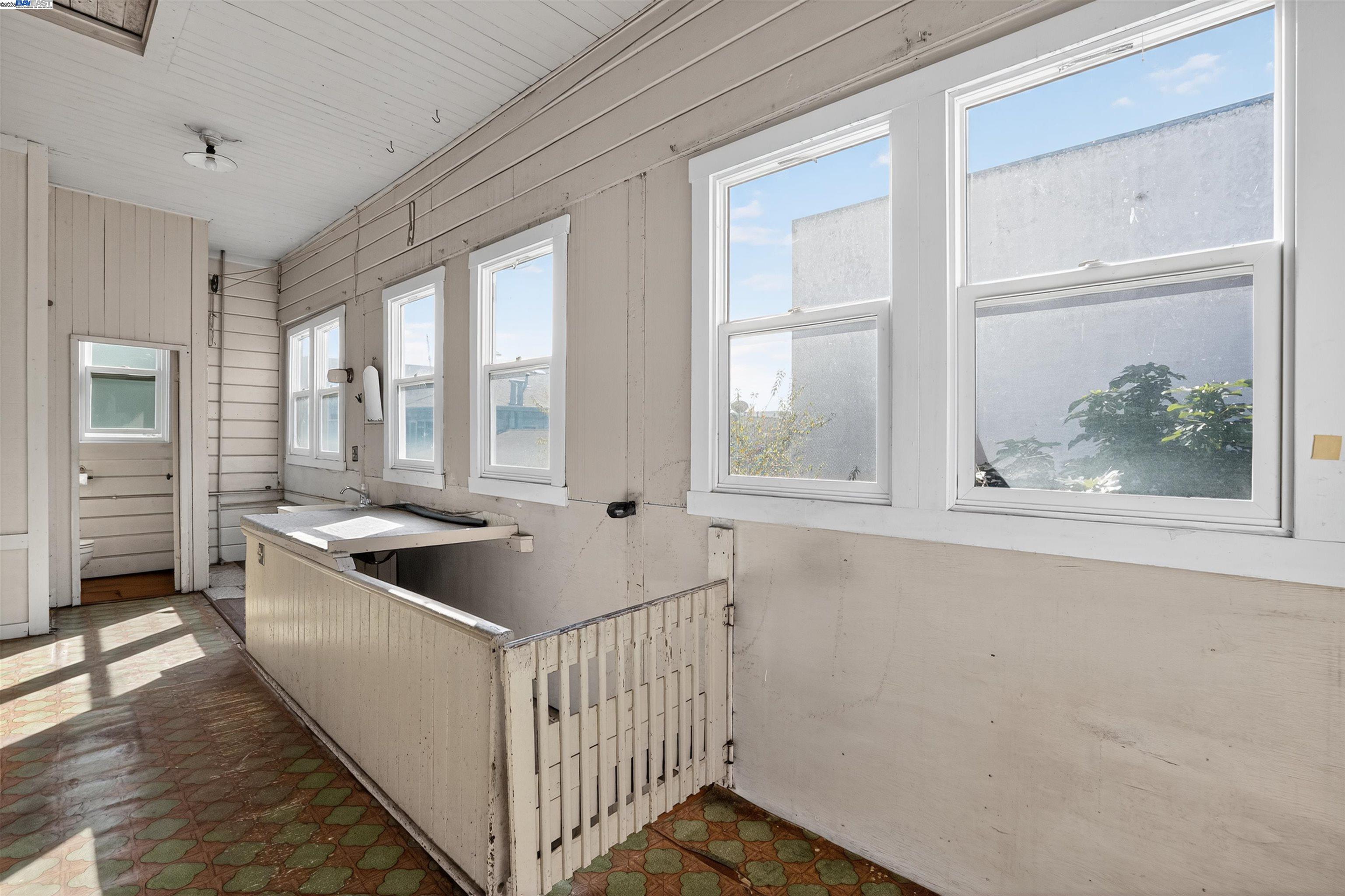 Detail Gallery Image 27 of 31 For 187 10th St, Oakland,  CA 94607 - – Beds | – Baths