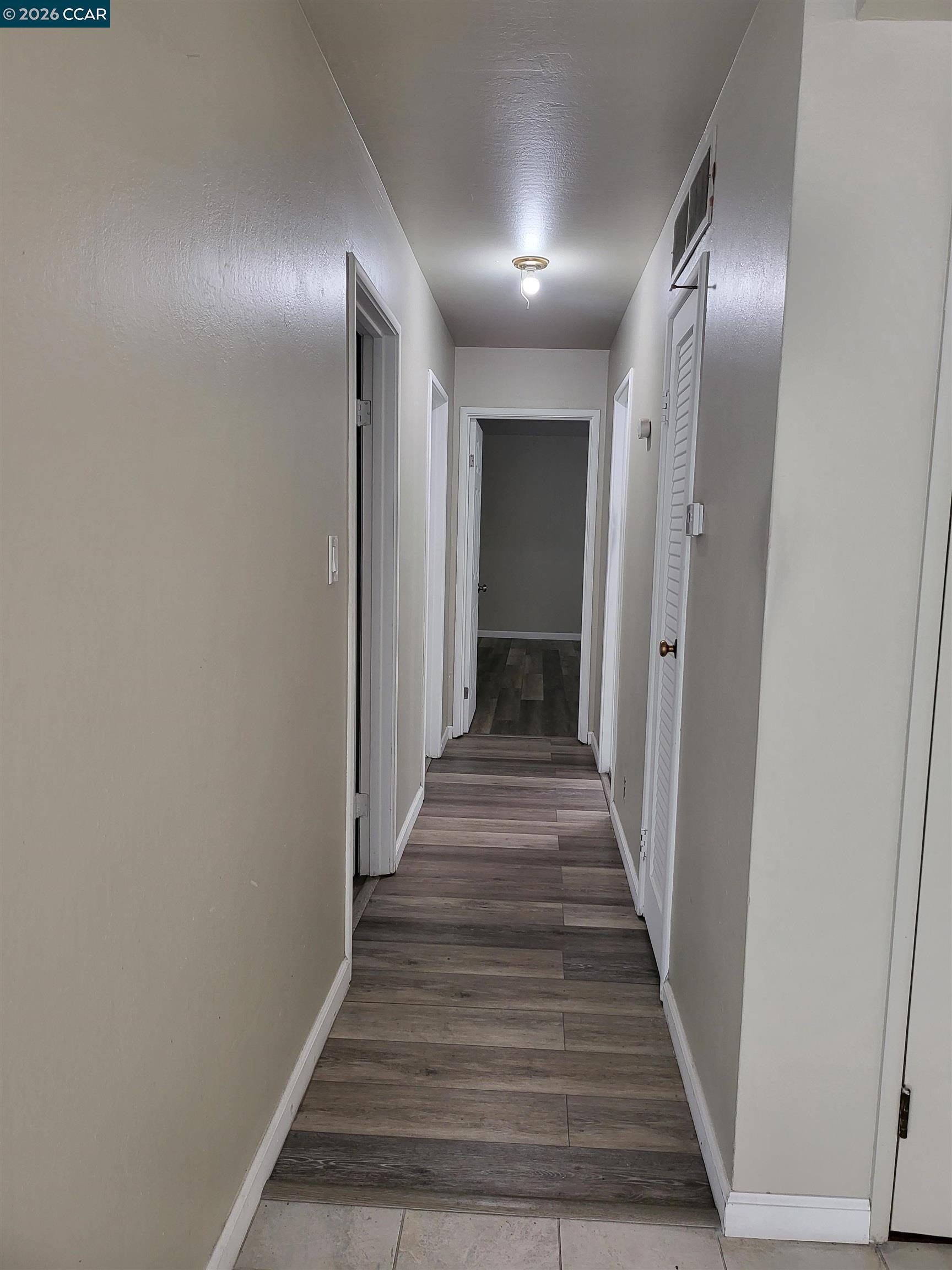 Detail Gallery Image 18 of 35 For 2420 Tomar Ct, Pinole,  CA 94564 - 3 Beds | 2/1 Baths