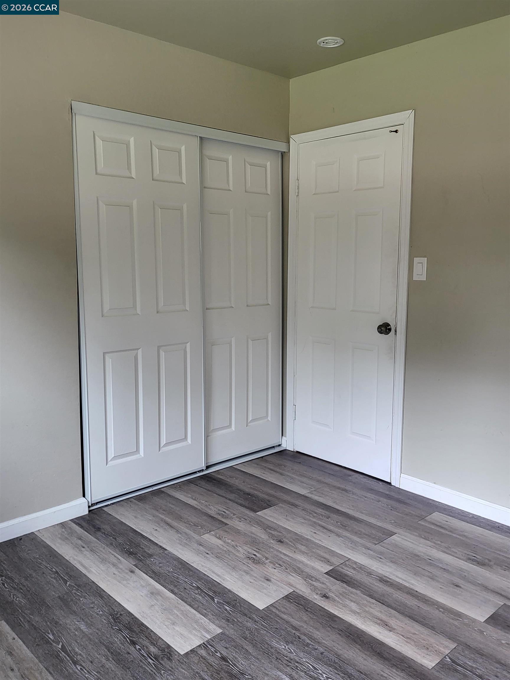 Detail Gallery Image 20 of 35 For 2420 Tomar Ct, Pinole,  CA 94564 - 3 Beds | 2/1 Baths