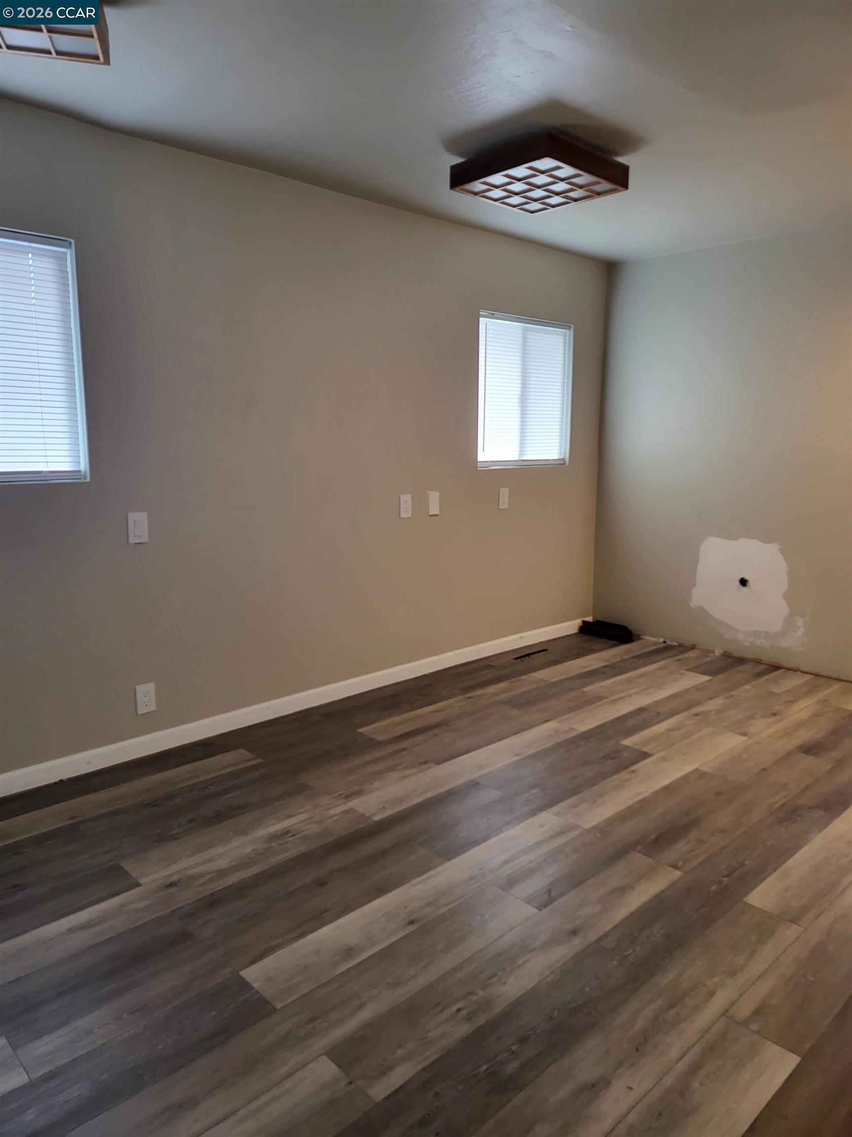 Detail Gallery Image 24 of 35 For 2420 Tomar Ct, Pinole,  CA 94564 - 3 Beds | 2/1 Baths