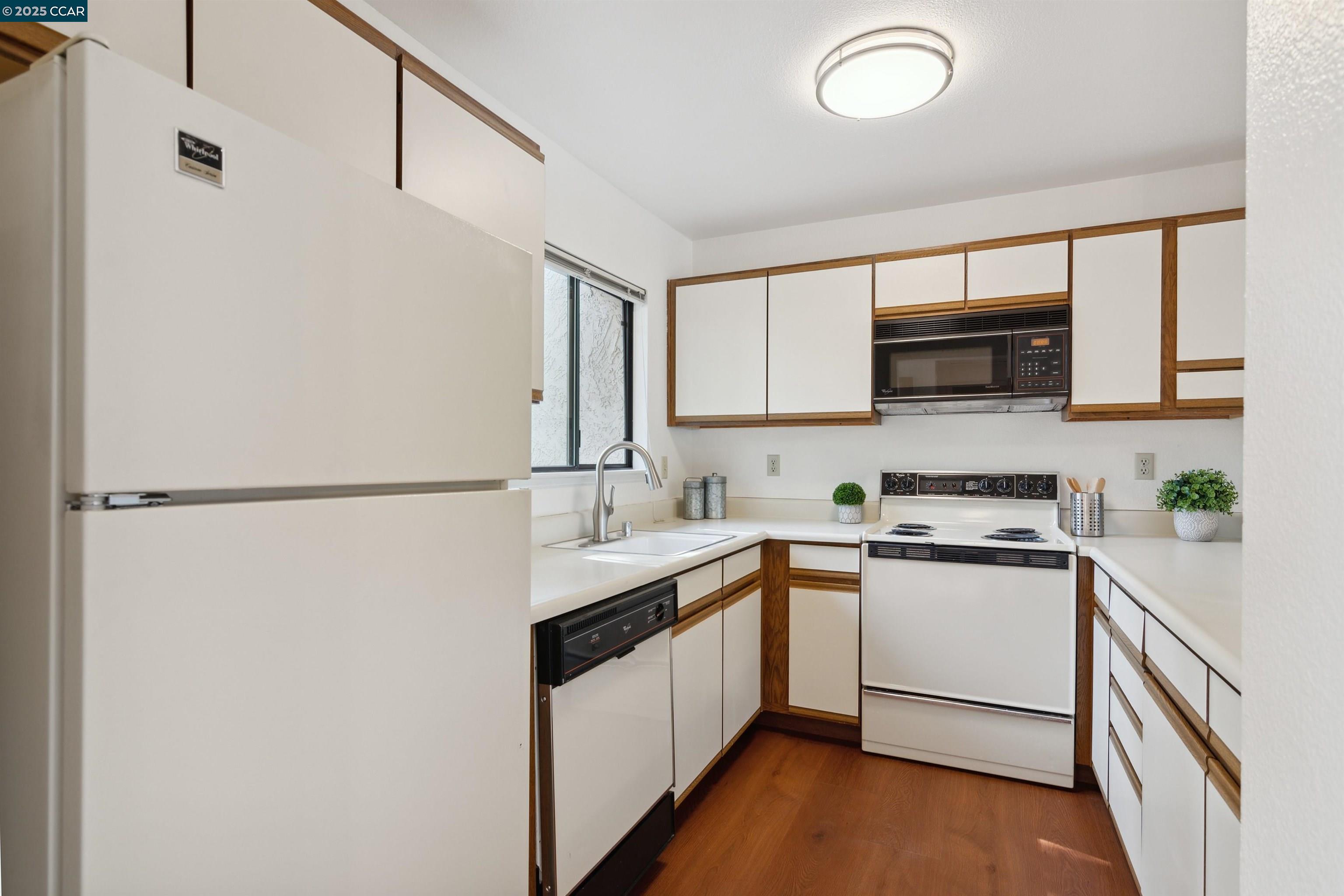 Photo #13: 41114885 Listing: Photo #13