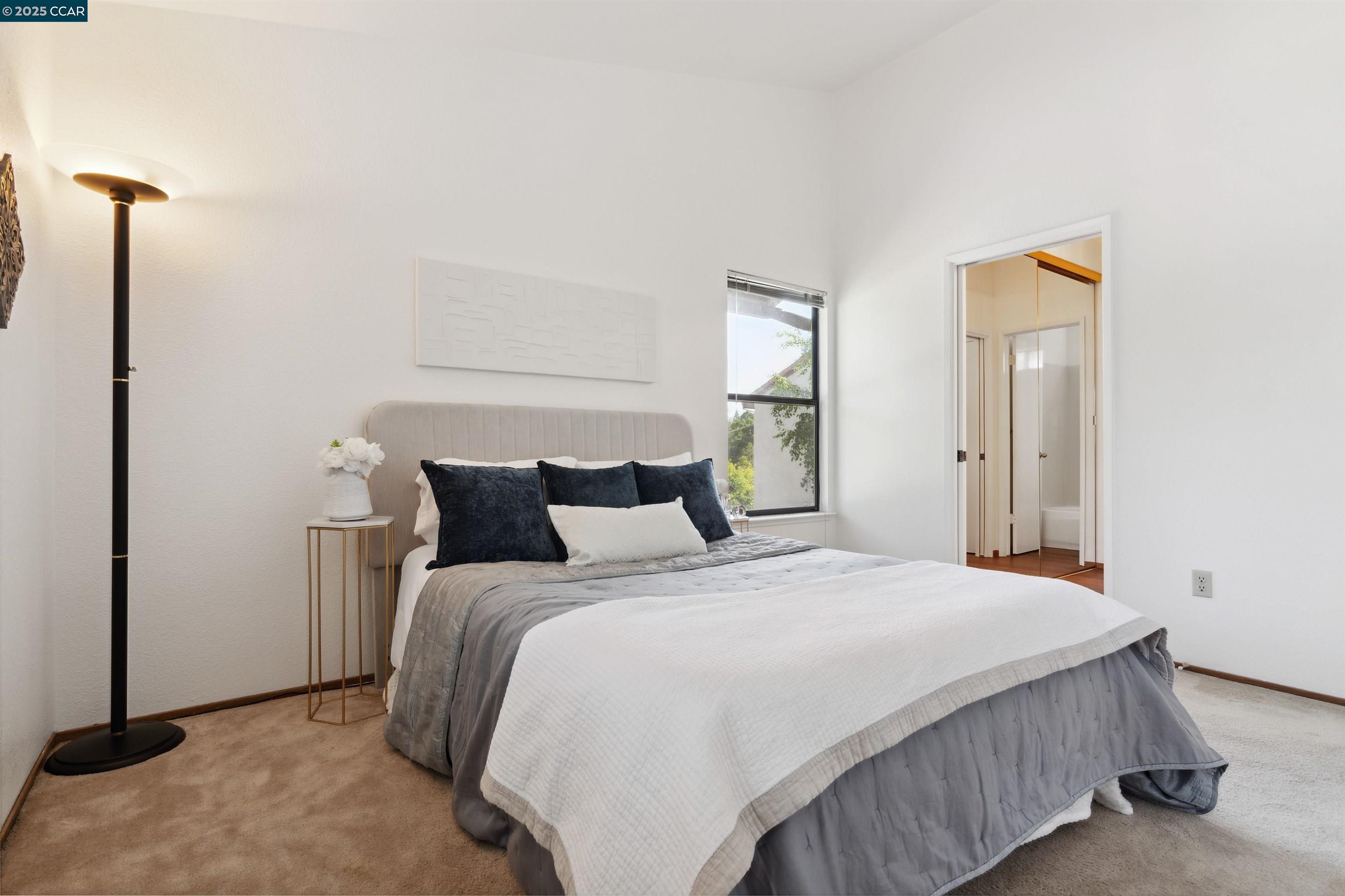 Photo #16: 41114885 Listing: Photo #16