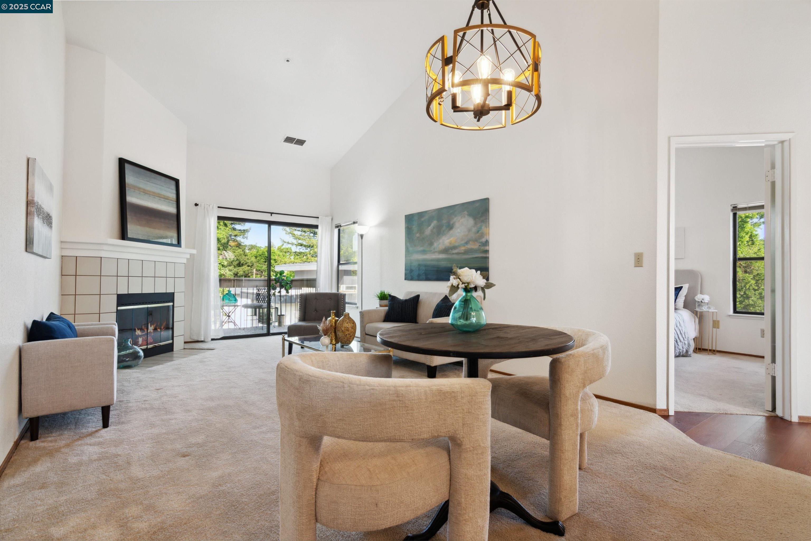 Photo #3: 41114885 Listing: Photo #3