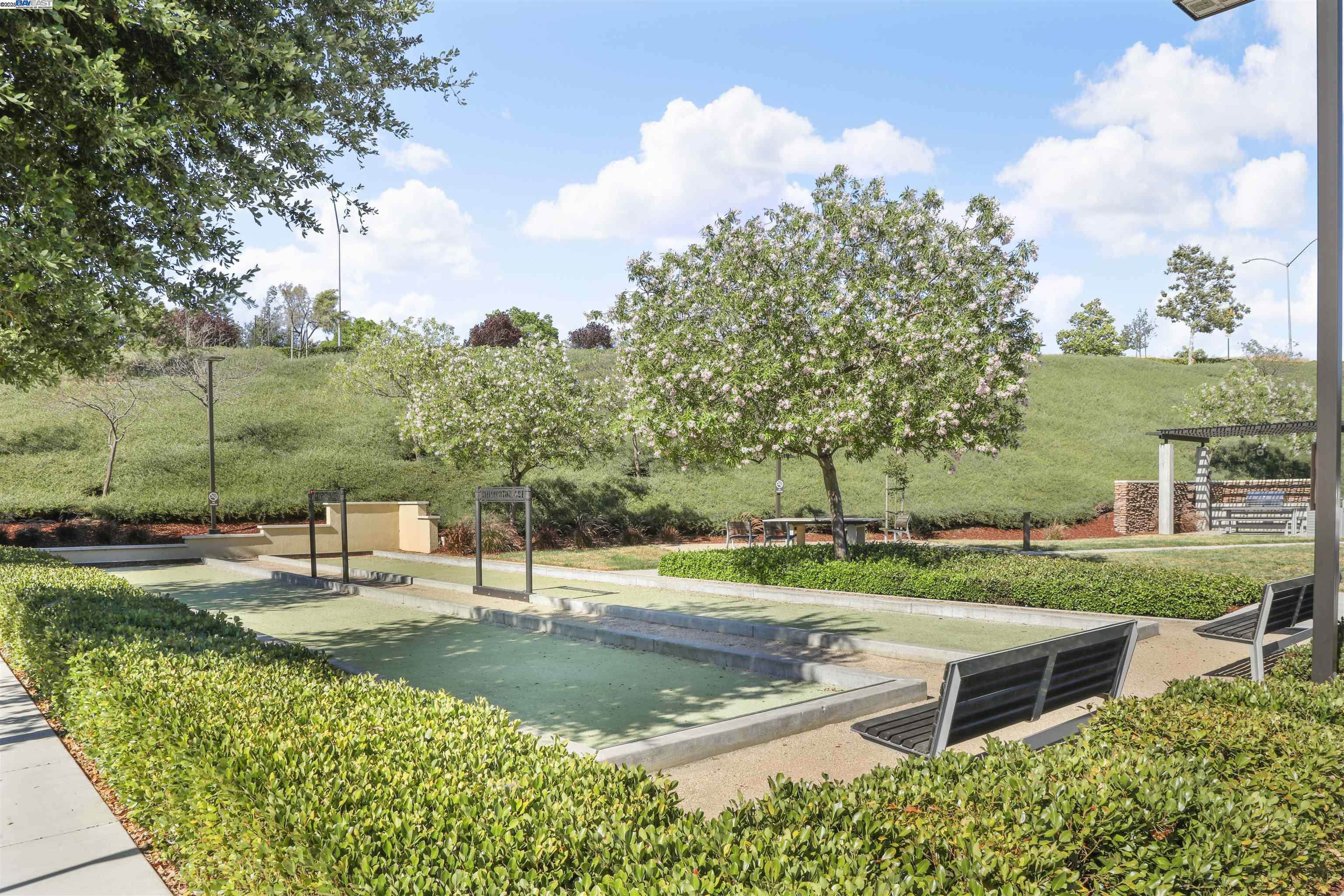 Detail Gallery Image 45 of 51 For 570 Sandalwood Dr, Livermore,  CA 94551 - 4 Beds | 3 Baths