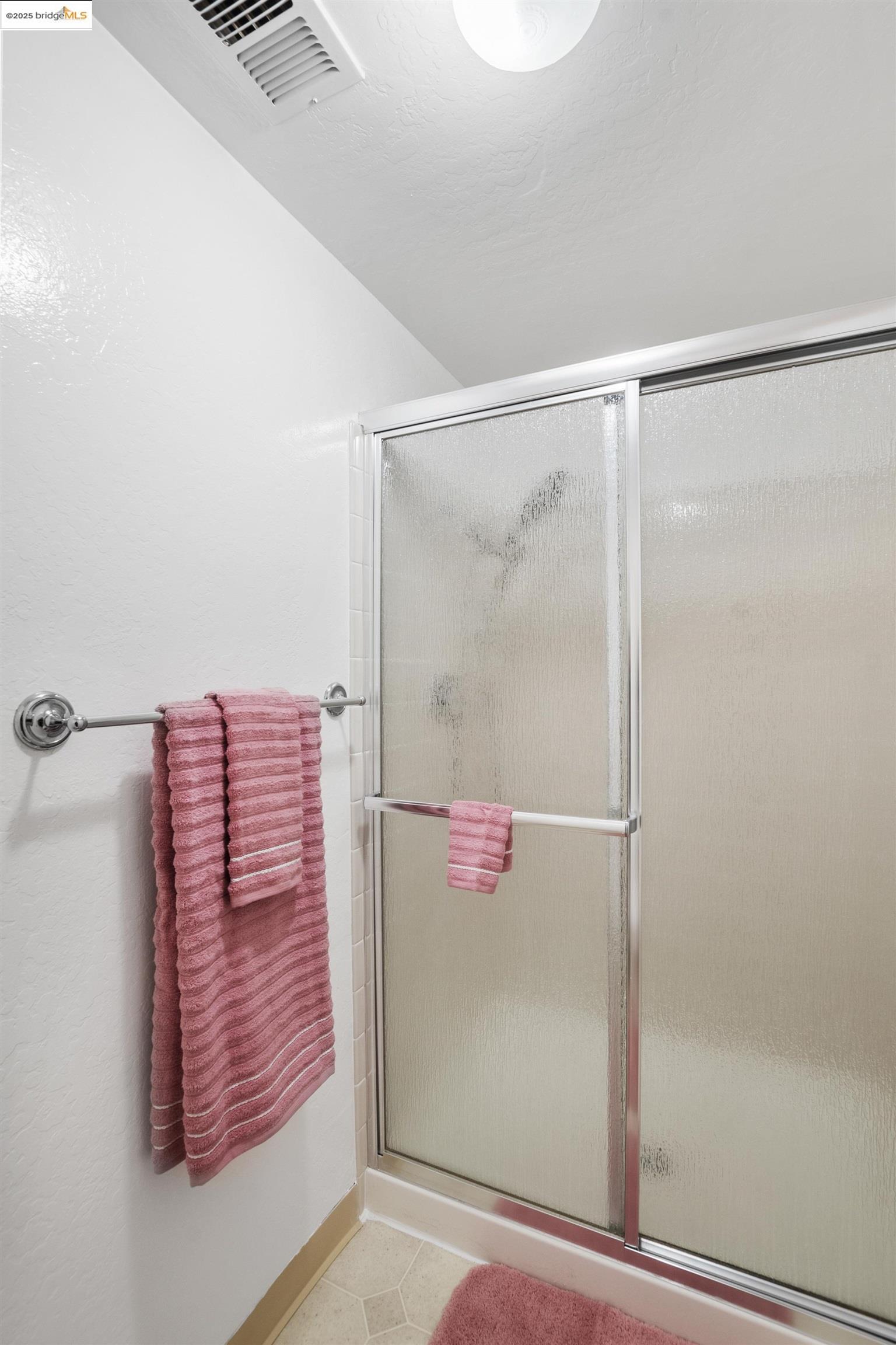 Detail Gallery Image 18 of 32 For 309 Rock Creek Way, Pleasant Hill,  CA 94523 - 2 Beds | 2/1 Baths