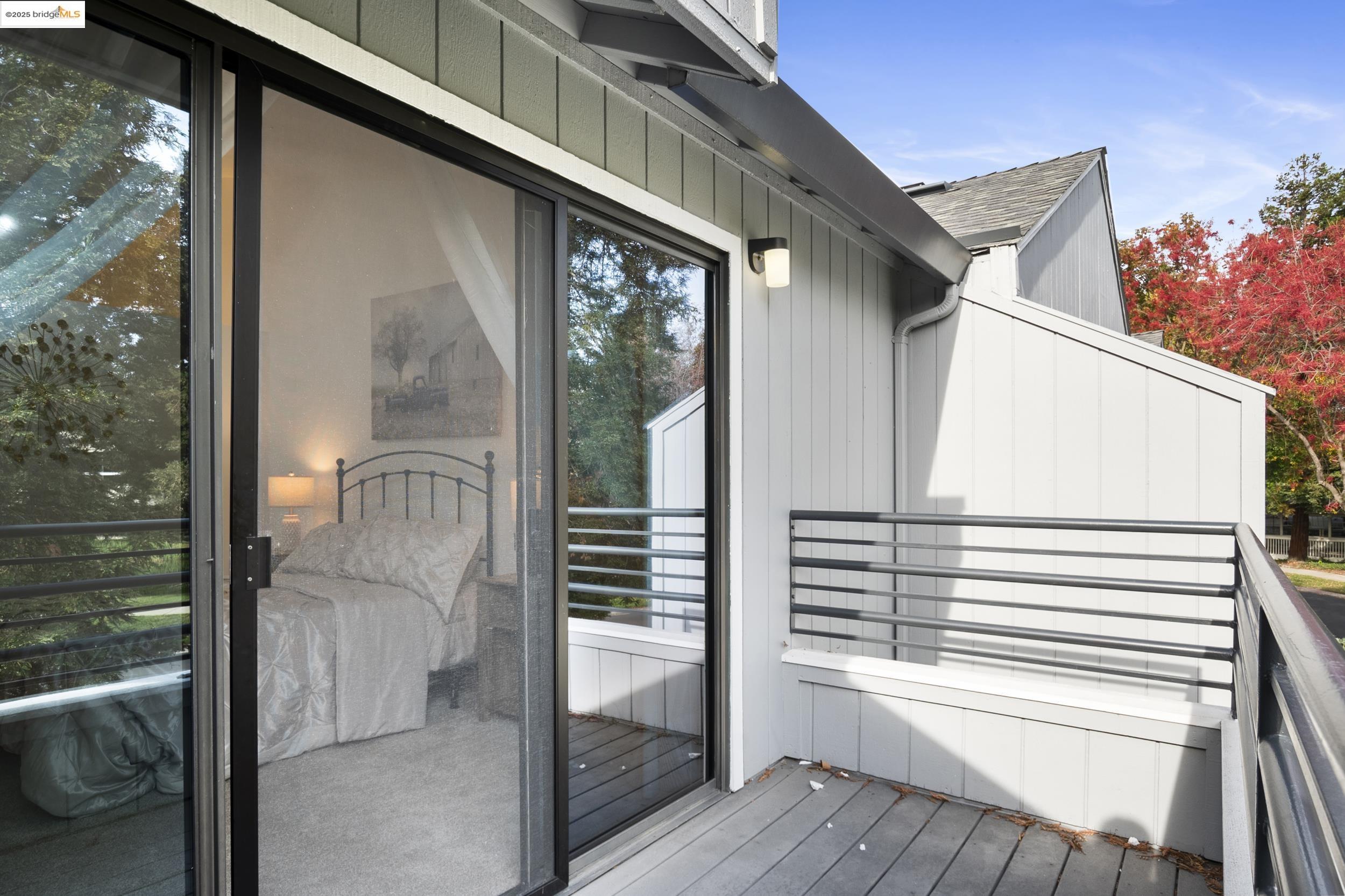 Detail Gallery Image 20 of 32 For 309 Rock Creek Way, Pleasant Hill,  CA 94523 - 2 Beds | 2/1 Baths